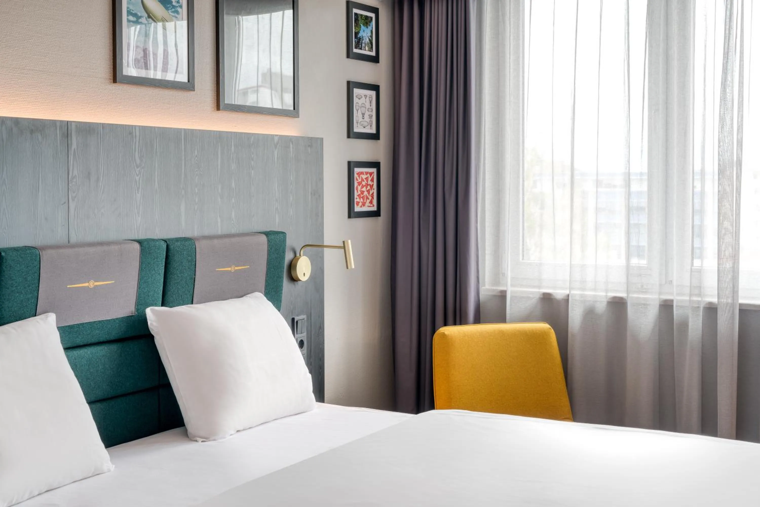 Bed in Mercure Neu-Isenburg