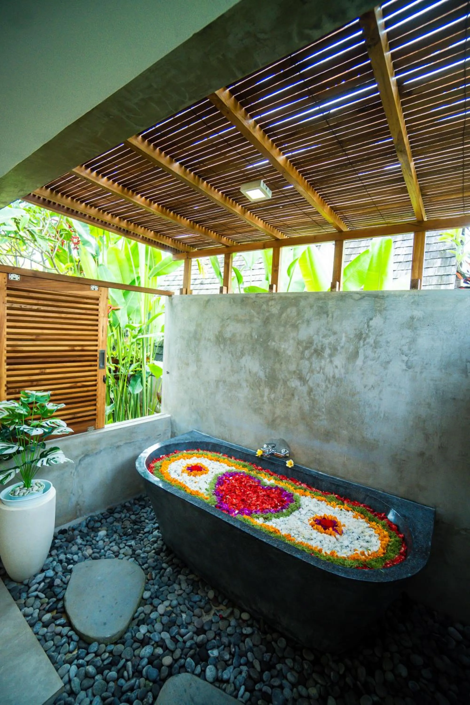 Hot Tub in Lasamana Villas Ubud by GenuineHost