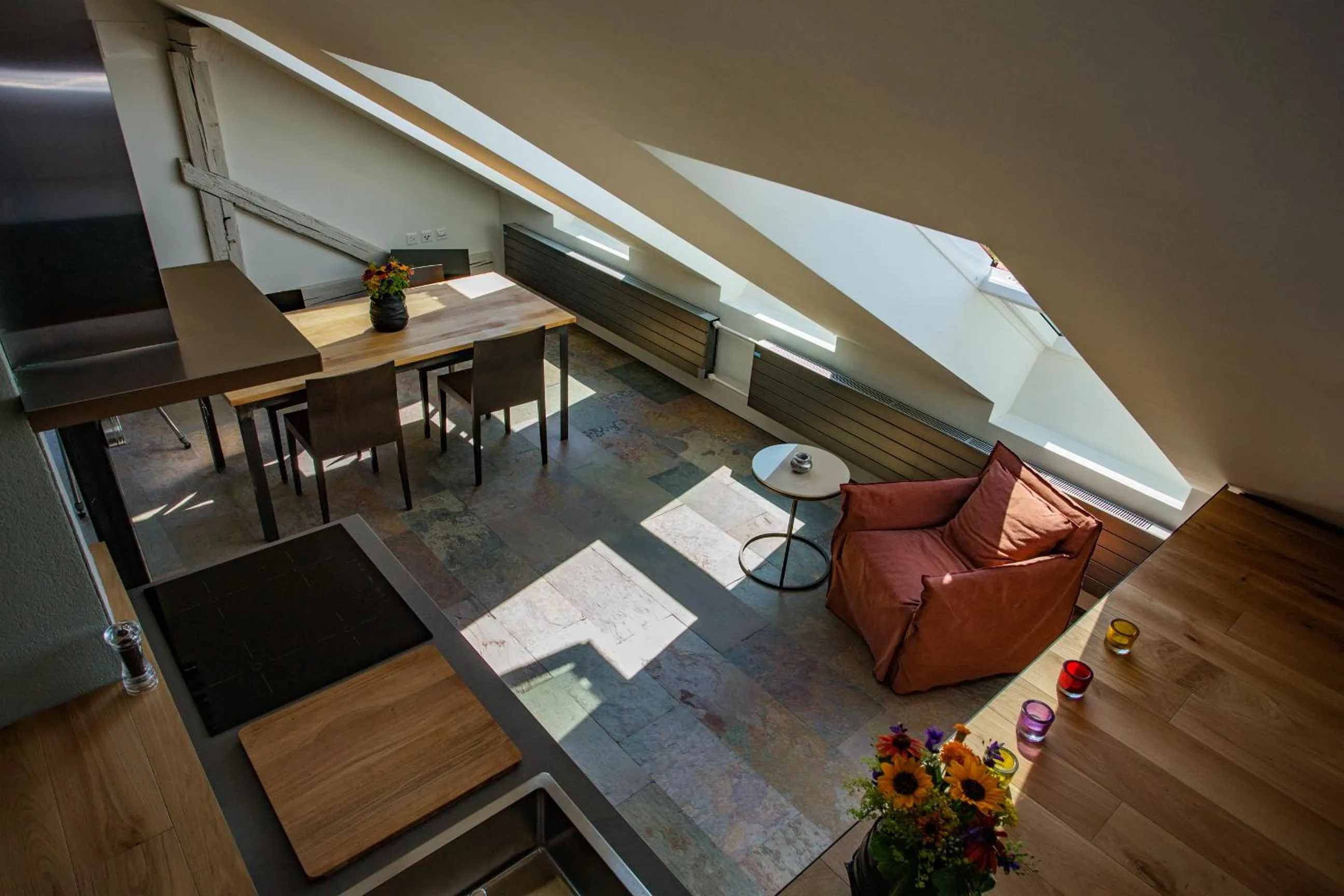 Dining area in BnB Belle5