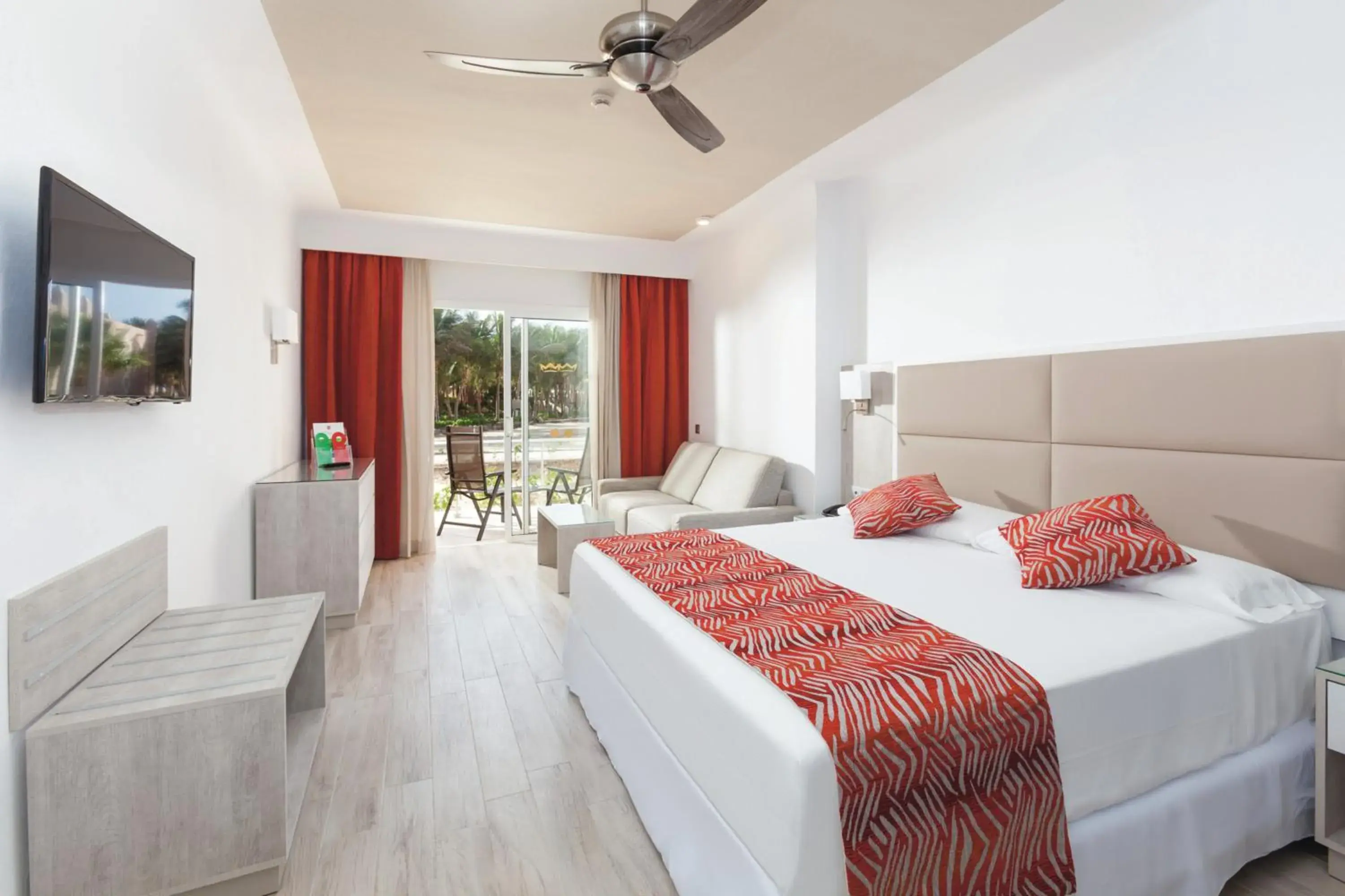 Large Double Room - single occupancy in Hotel Riu Cabo Verde - Adults Only - All Inclusive Large Double Room - single occupancy in Hotel Riu Cabo Verde - Adults Only - All Inclusive