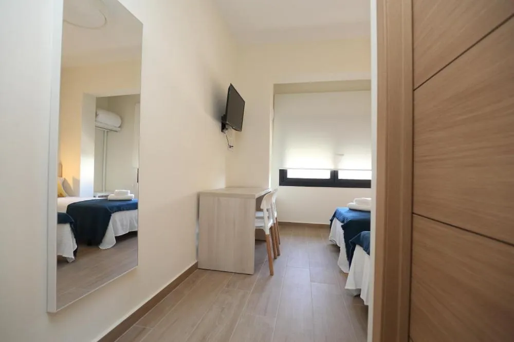 Seating area, Bed in H.PALMONES