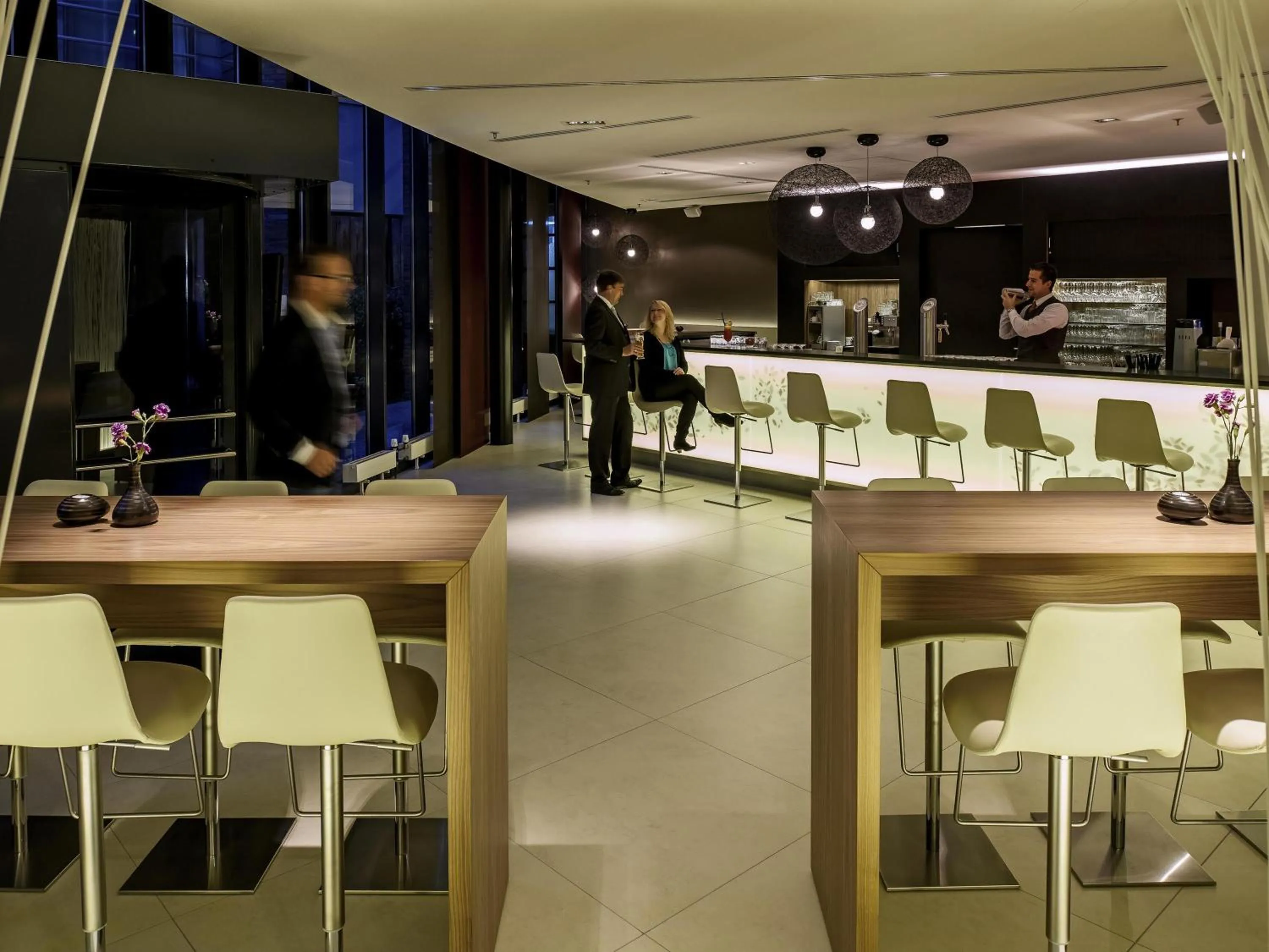 Restaurant/places to eat in Novotel Hannover