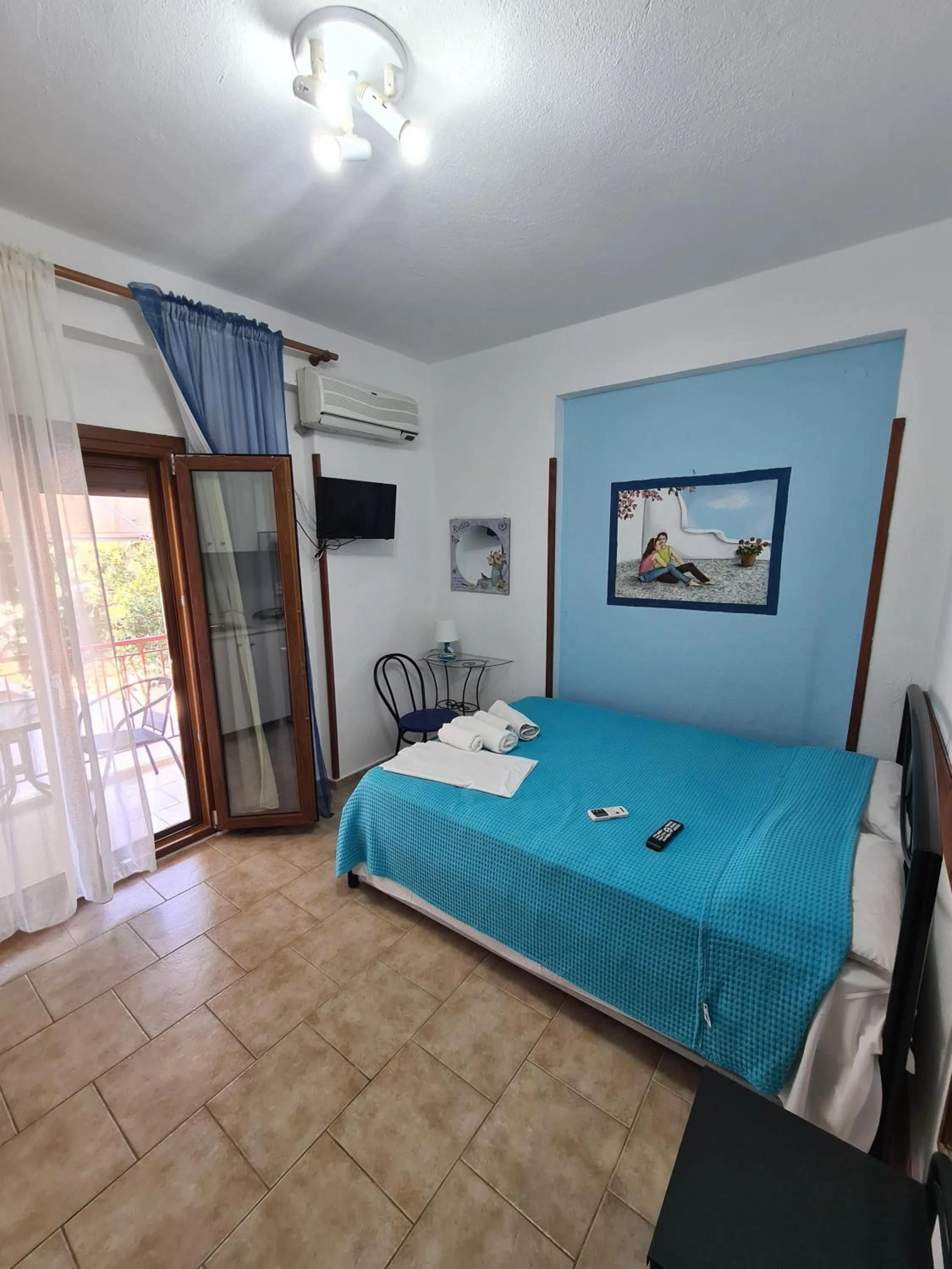 Bedroom, Bed in Gallery