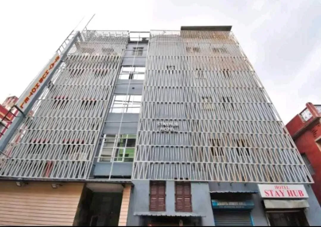 Facade/entrance in Hotel O Stay hub park street