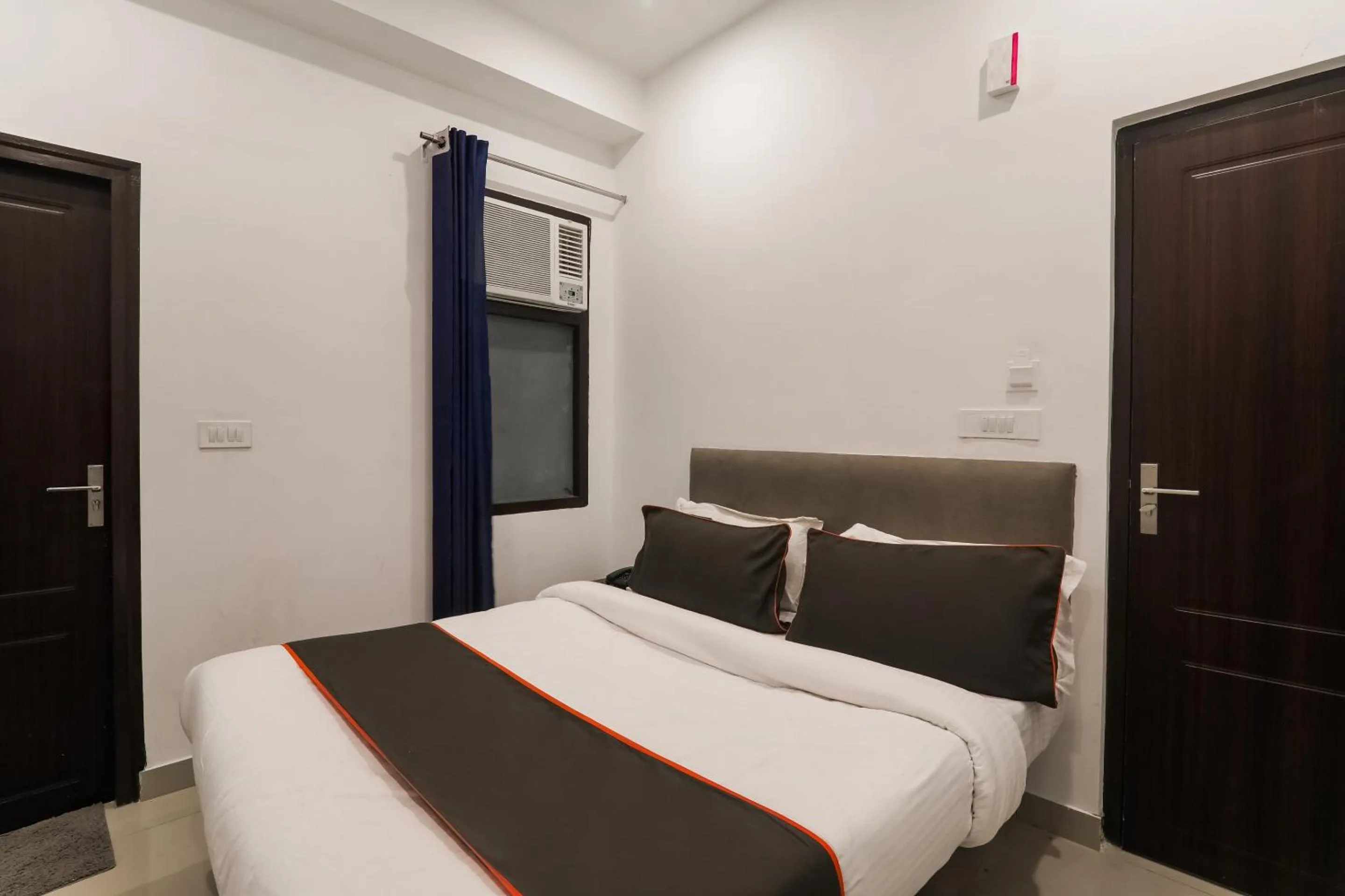 Bedroom, Bed in Collection O Insight Inn Near Gomti Riverfront Park