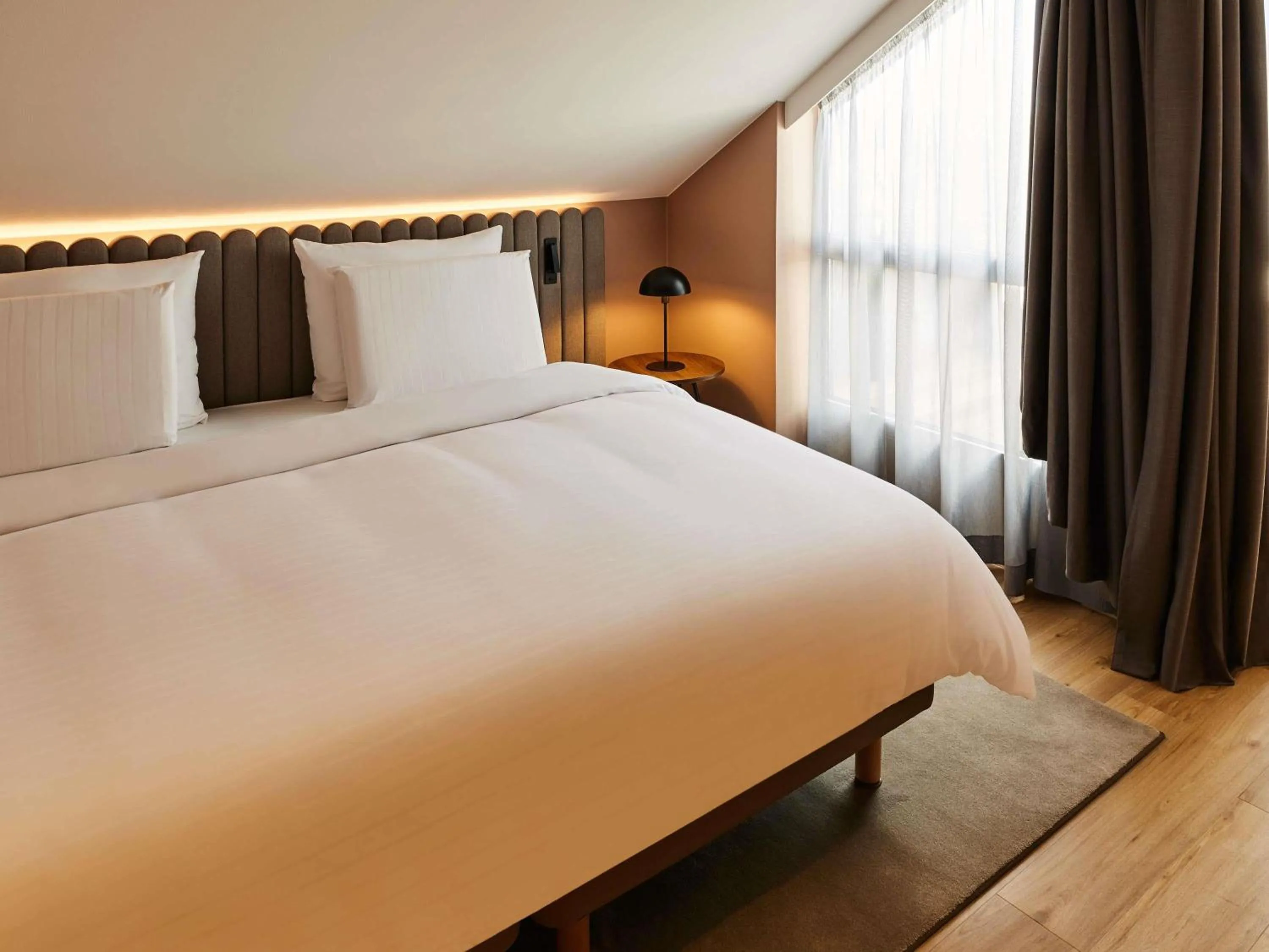 Bedroom, Bed in Pullman Stuttgart Fontana