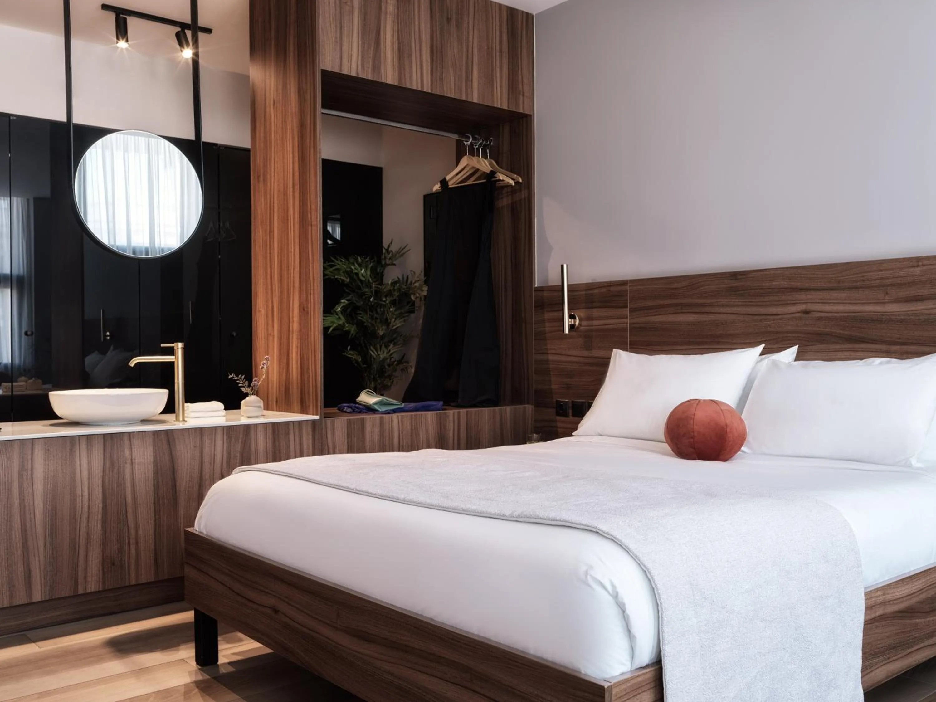 Bed in The Newel Acropolis