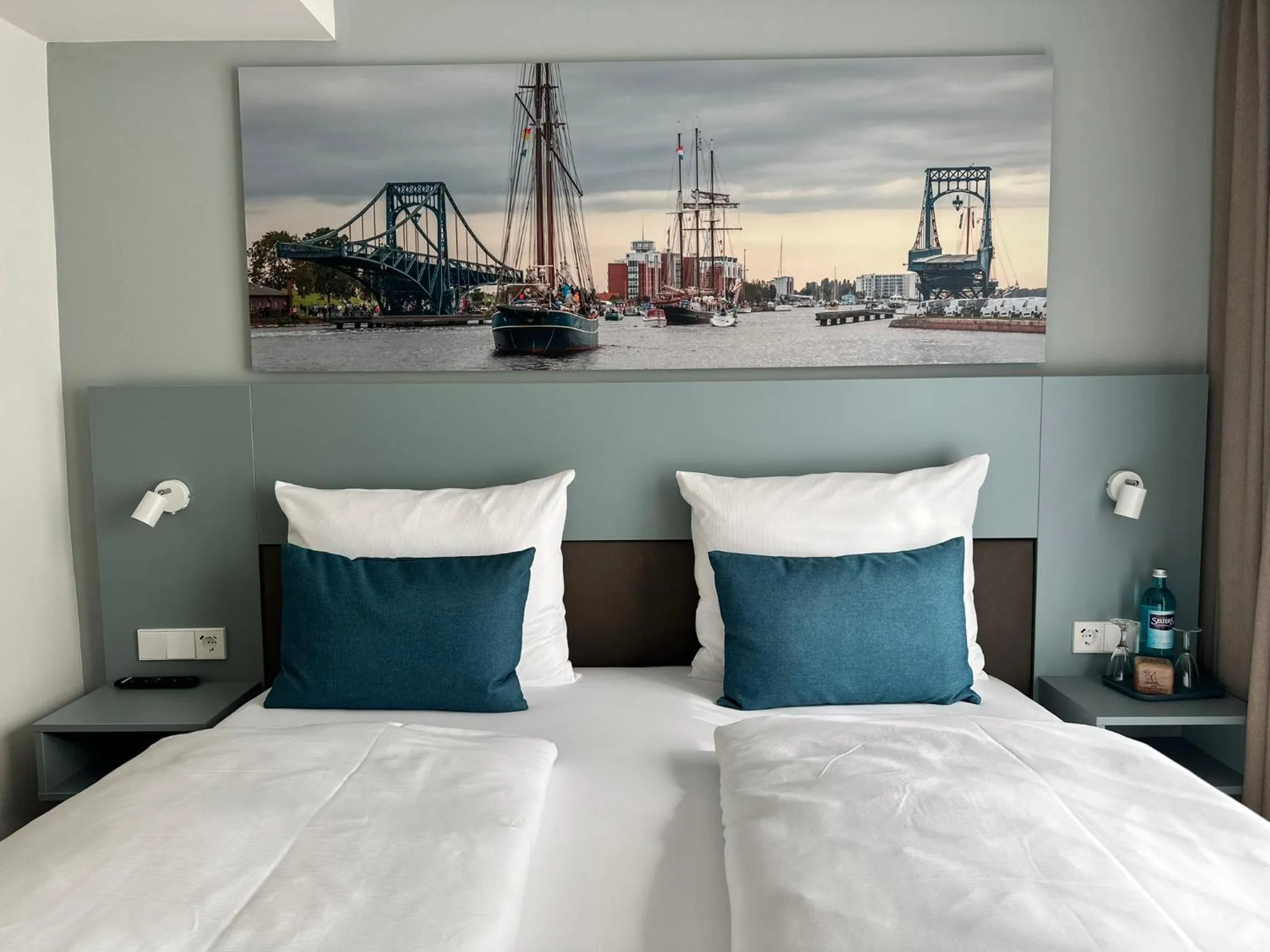 Bed in Hotel Schöne Aussicht