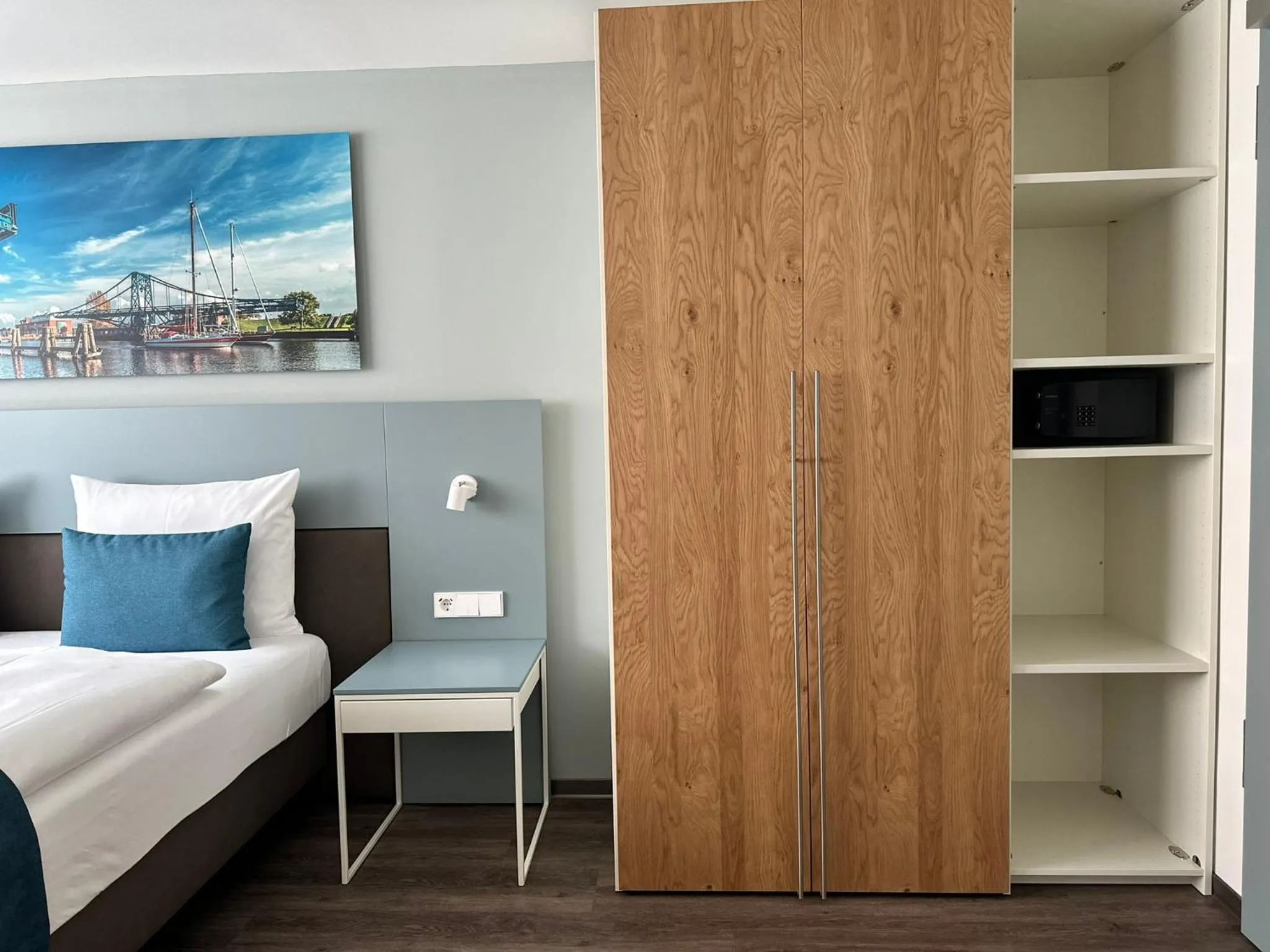 Photo of the whole room, Bed in Hotel Schöne Aussicht