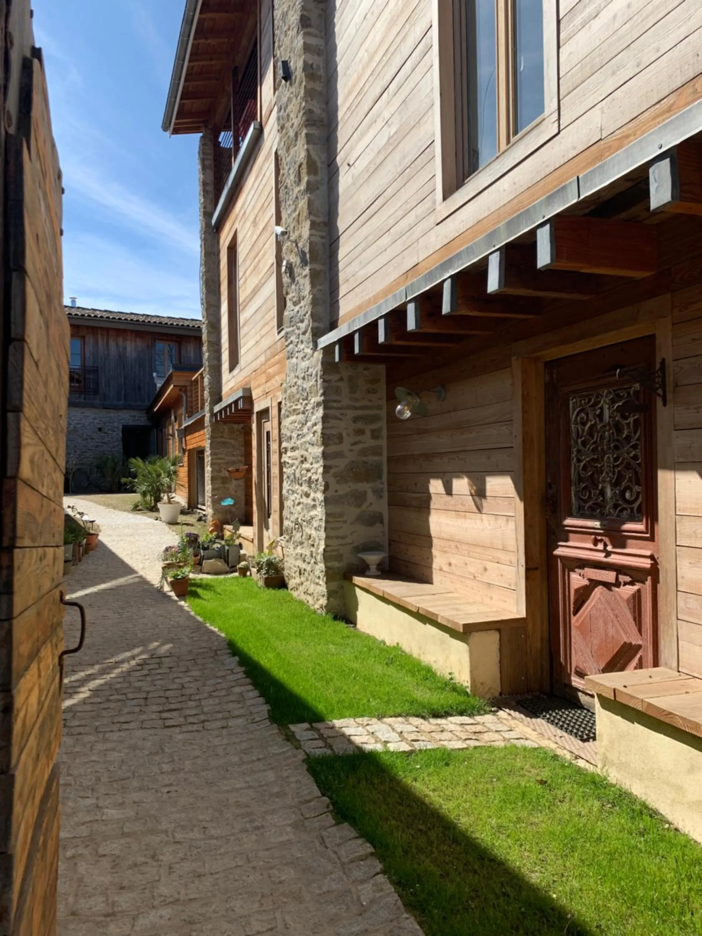 Decorative detail in Logis Hotel Nature Cathare