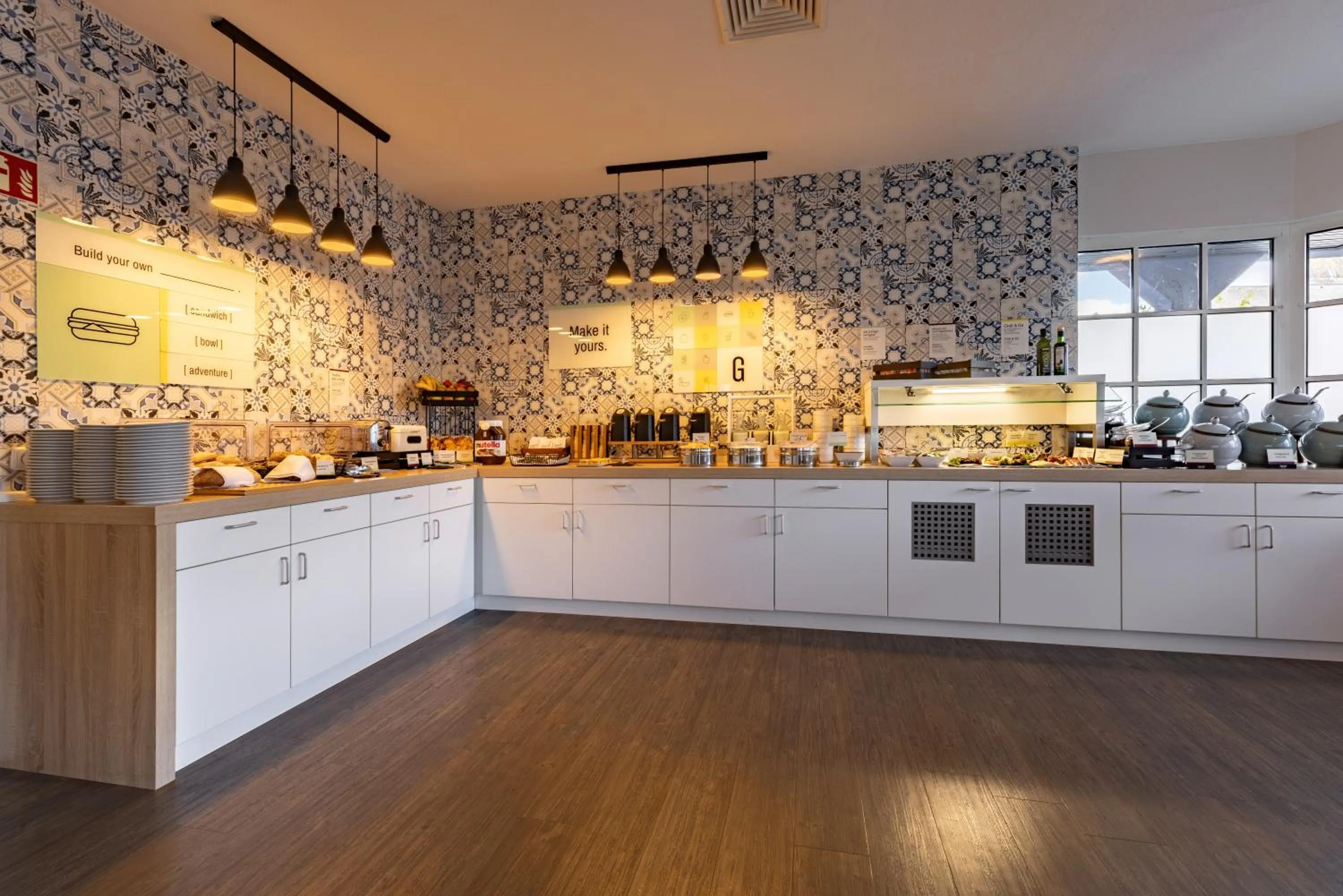 Restaurant/places to eat in Garner Hotel Cologne Porz - Airport by IHG