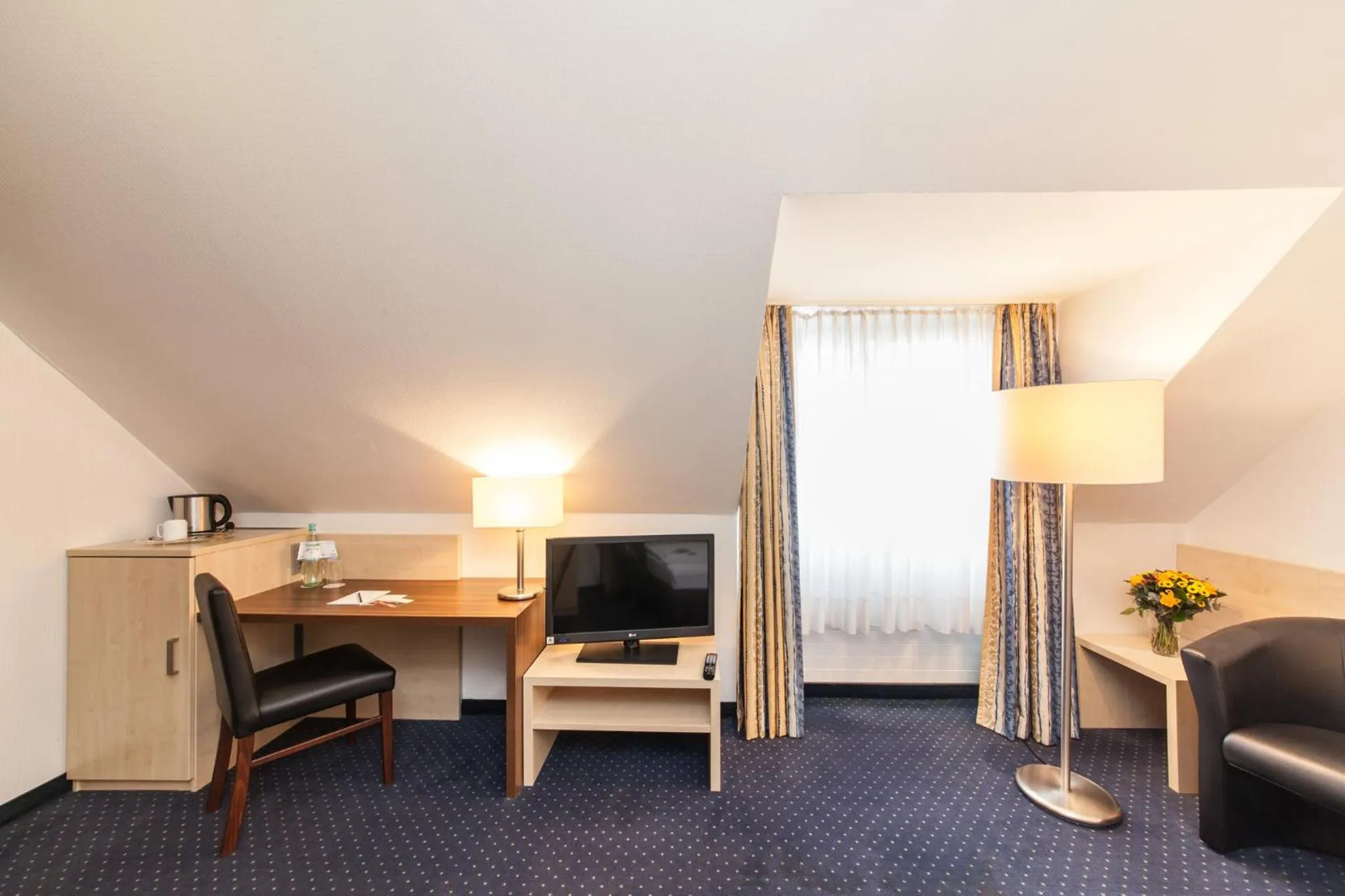 Photo of the whole room in Garner Hotel Cologne Porz - Airport by IHG