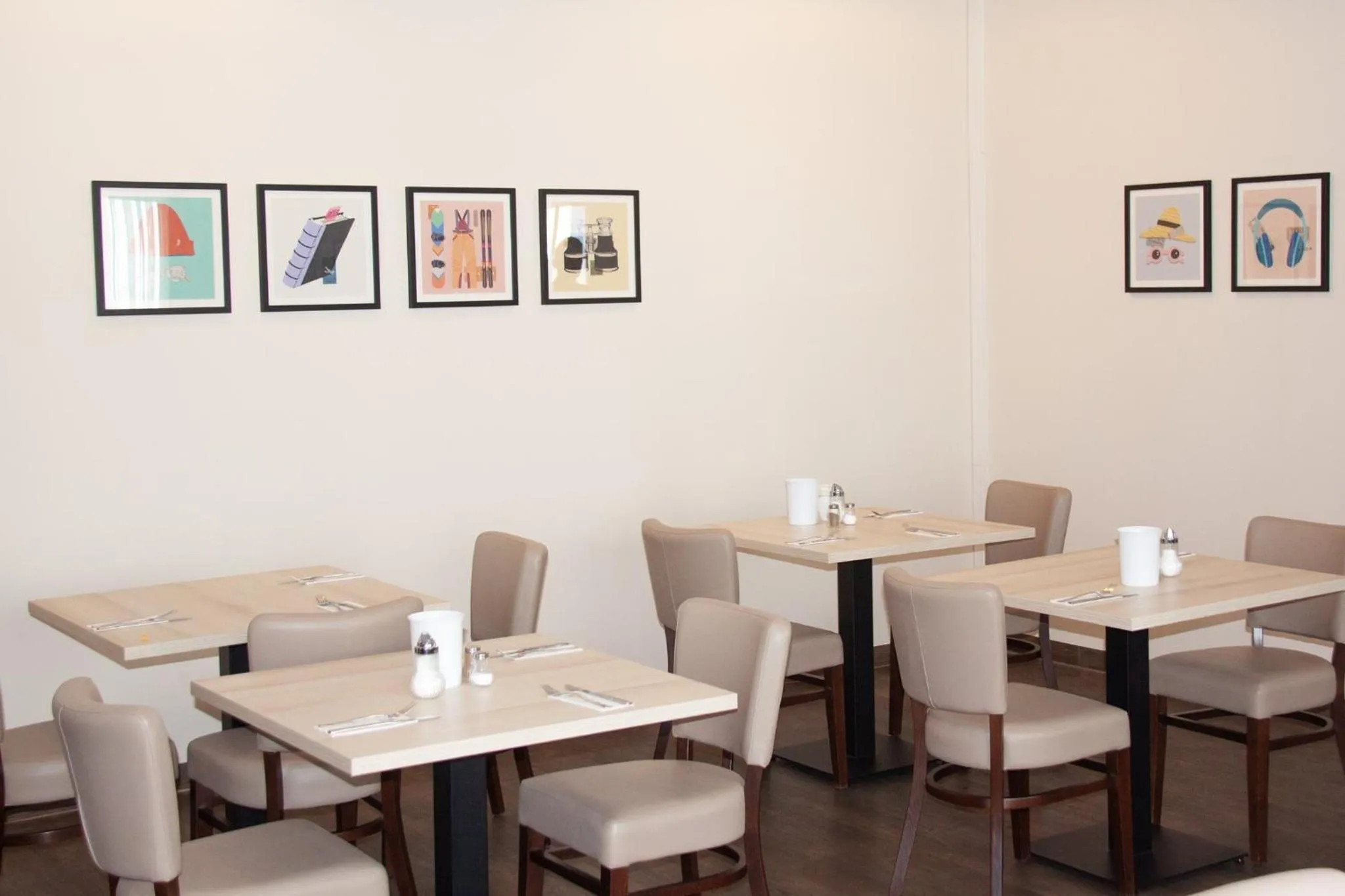 Breakfast in Garner Hotel Cologne Porz - Airport by IHG