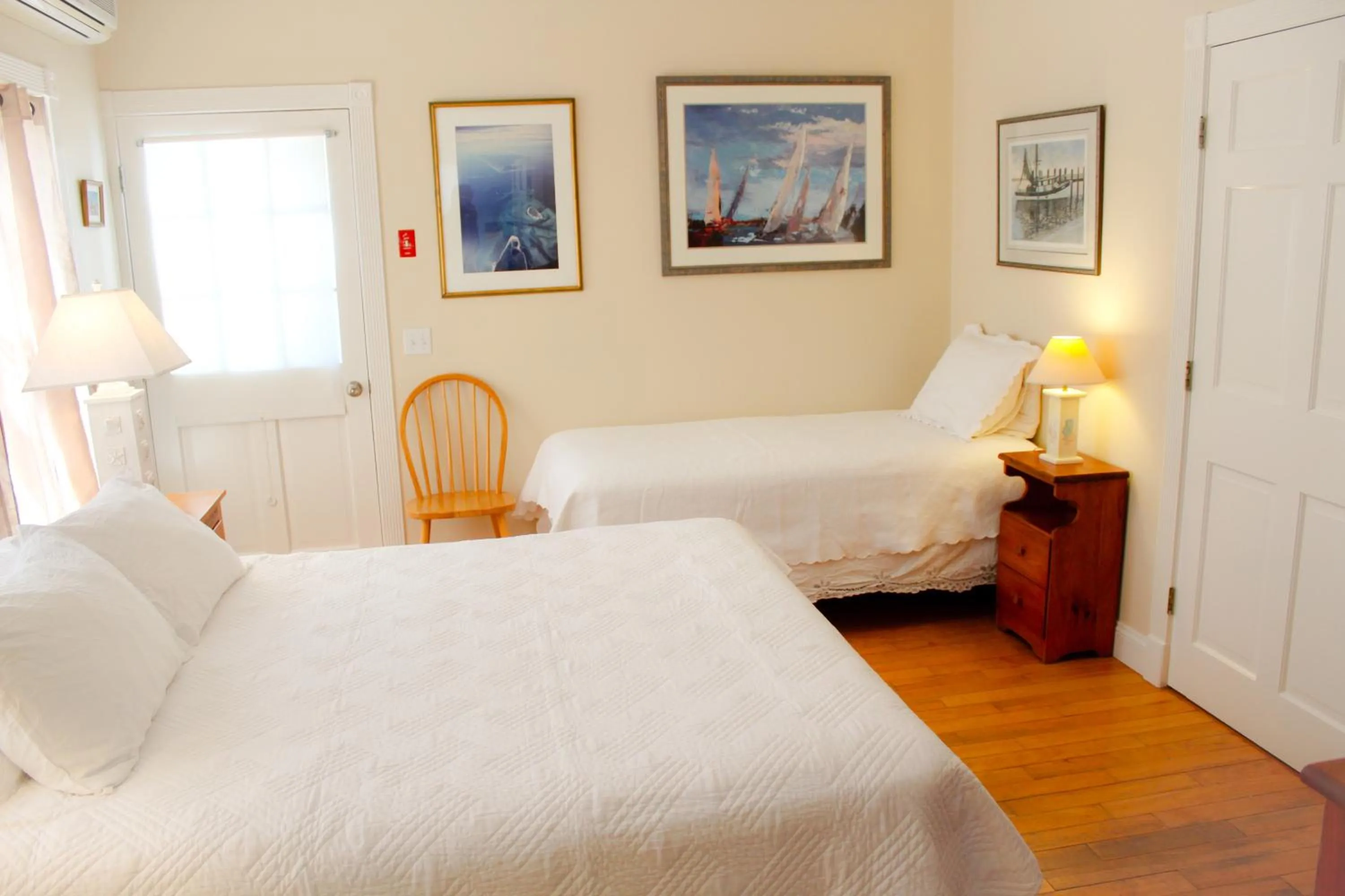 Bed in West Tisbury Inn