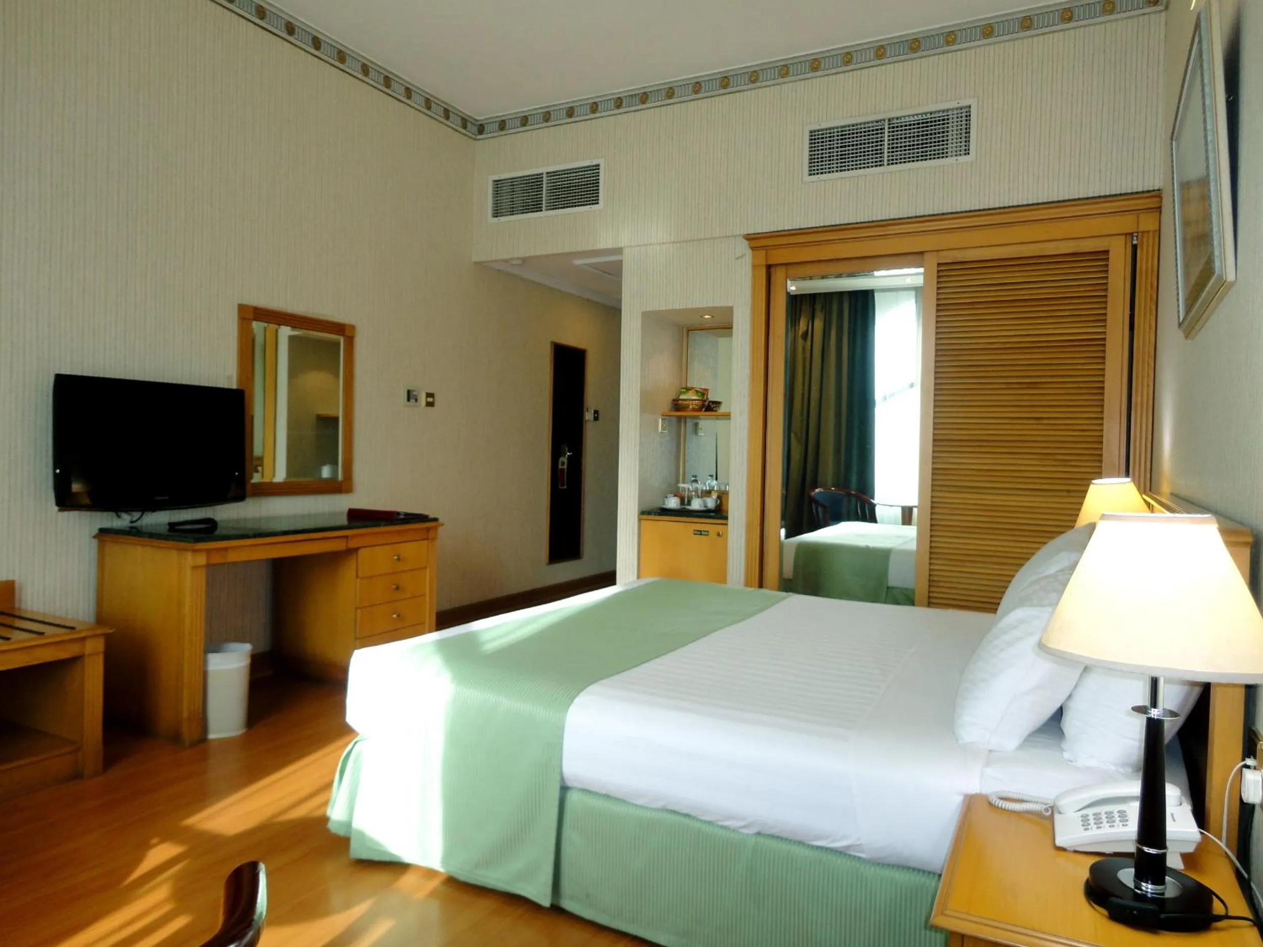 Photo of the whole room, Room Photo in Beach Bay Hotel Muscat