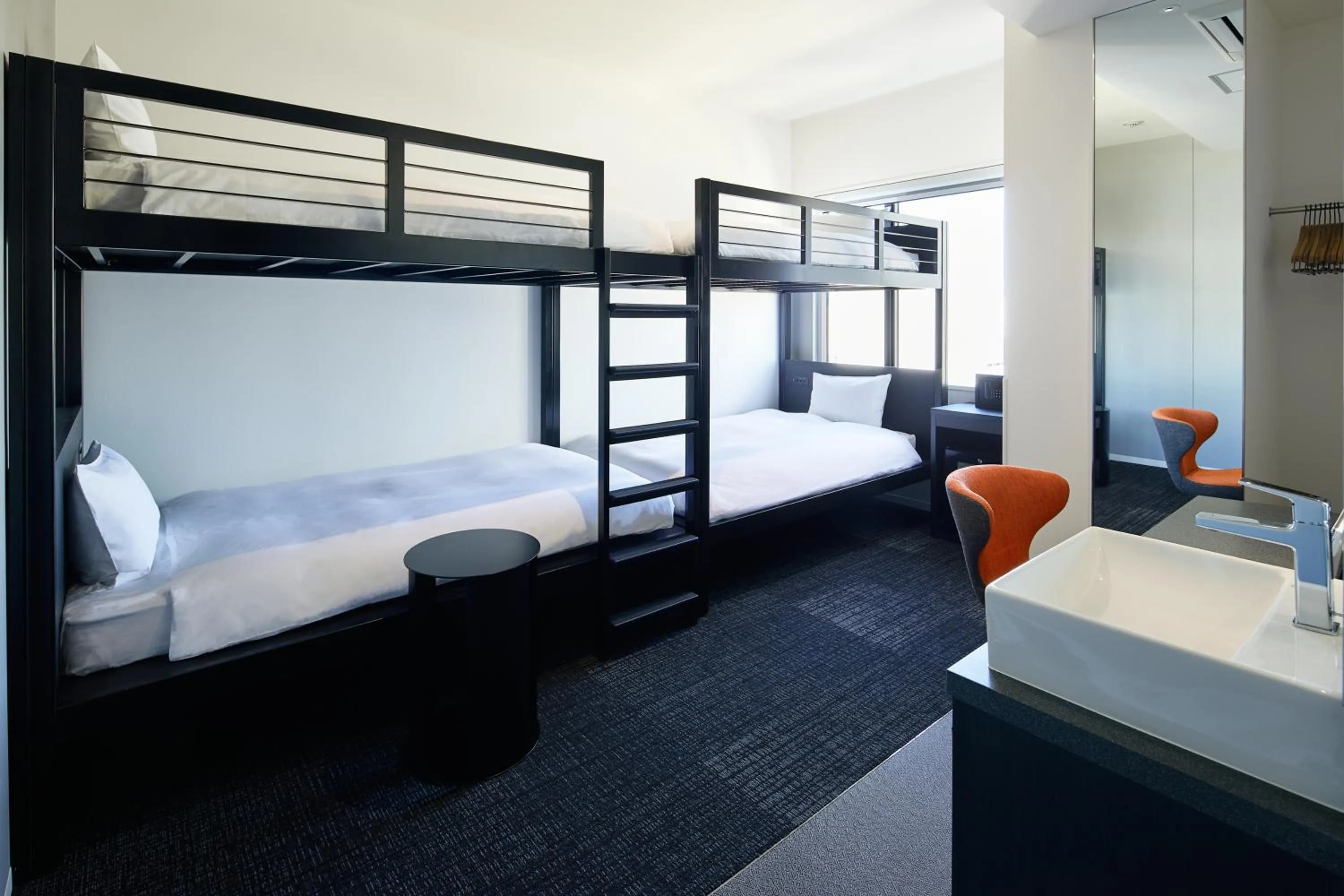 Photo of the whole room, Bed in sequence SUIDOBASHI - Tokyo