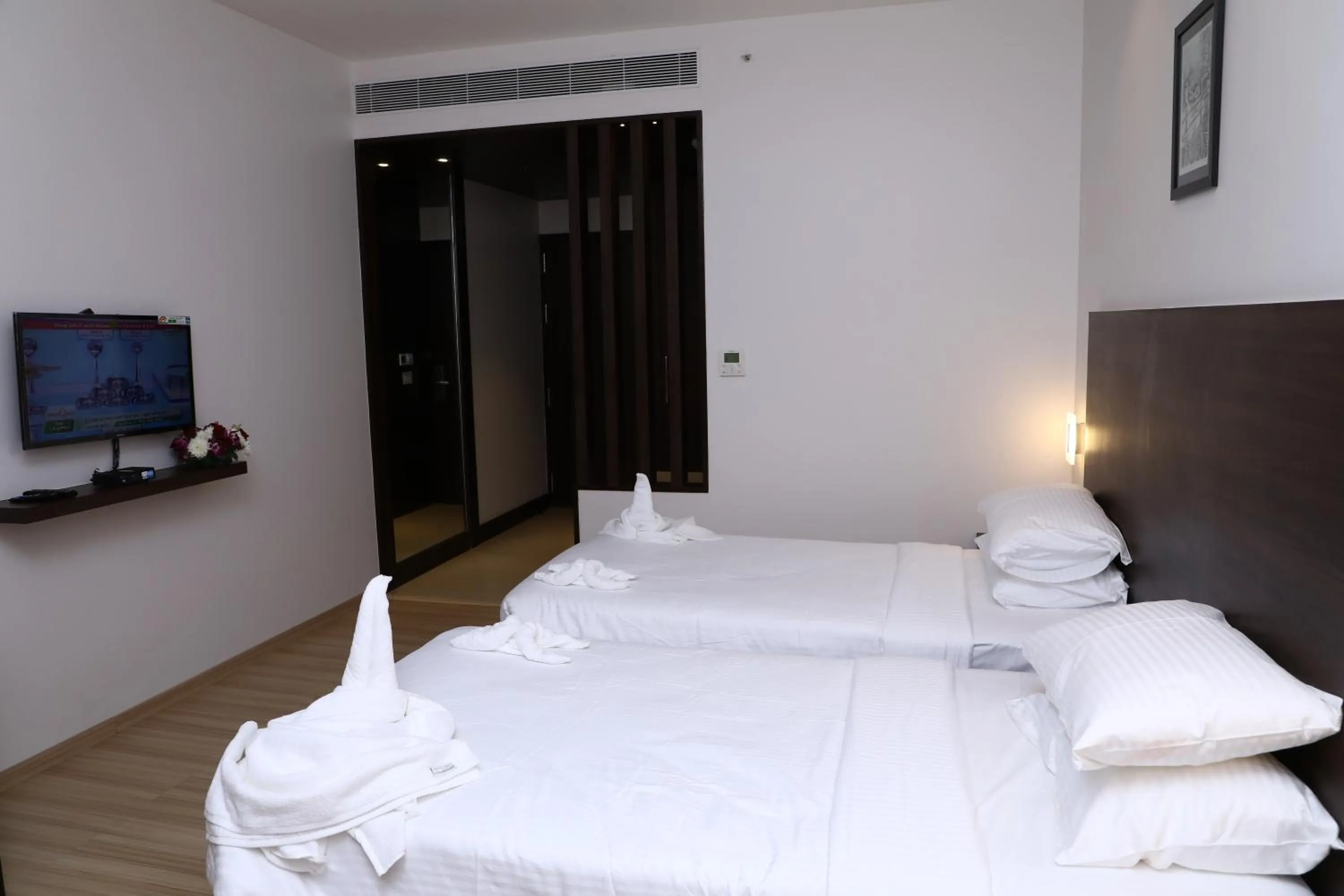 View (from property/room), Bed in YN Hotels