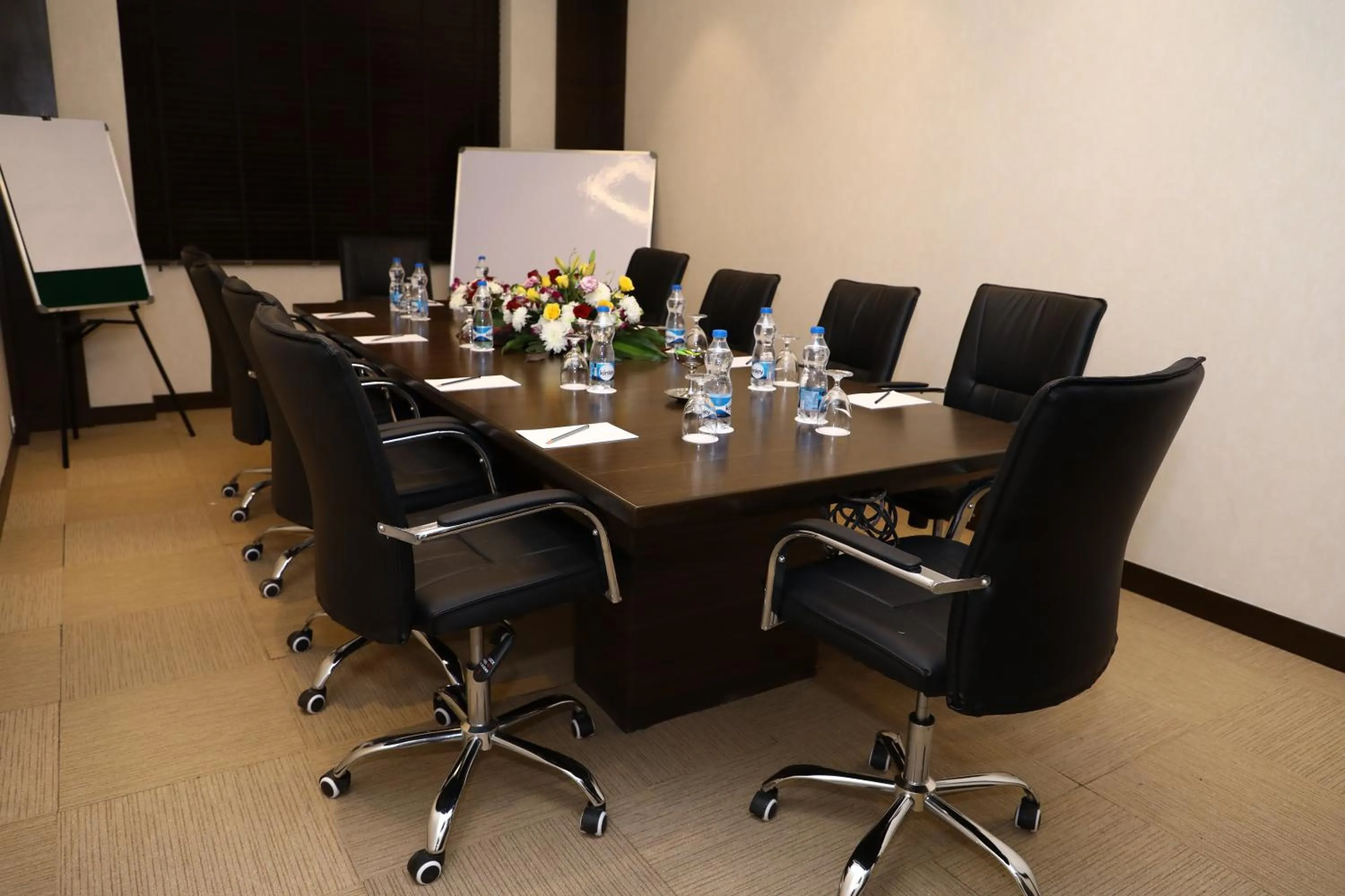 Business facilities in YN Hotels