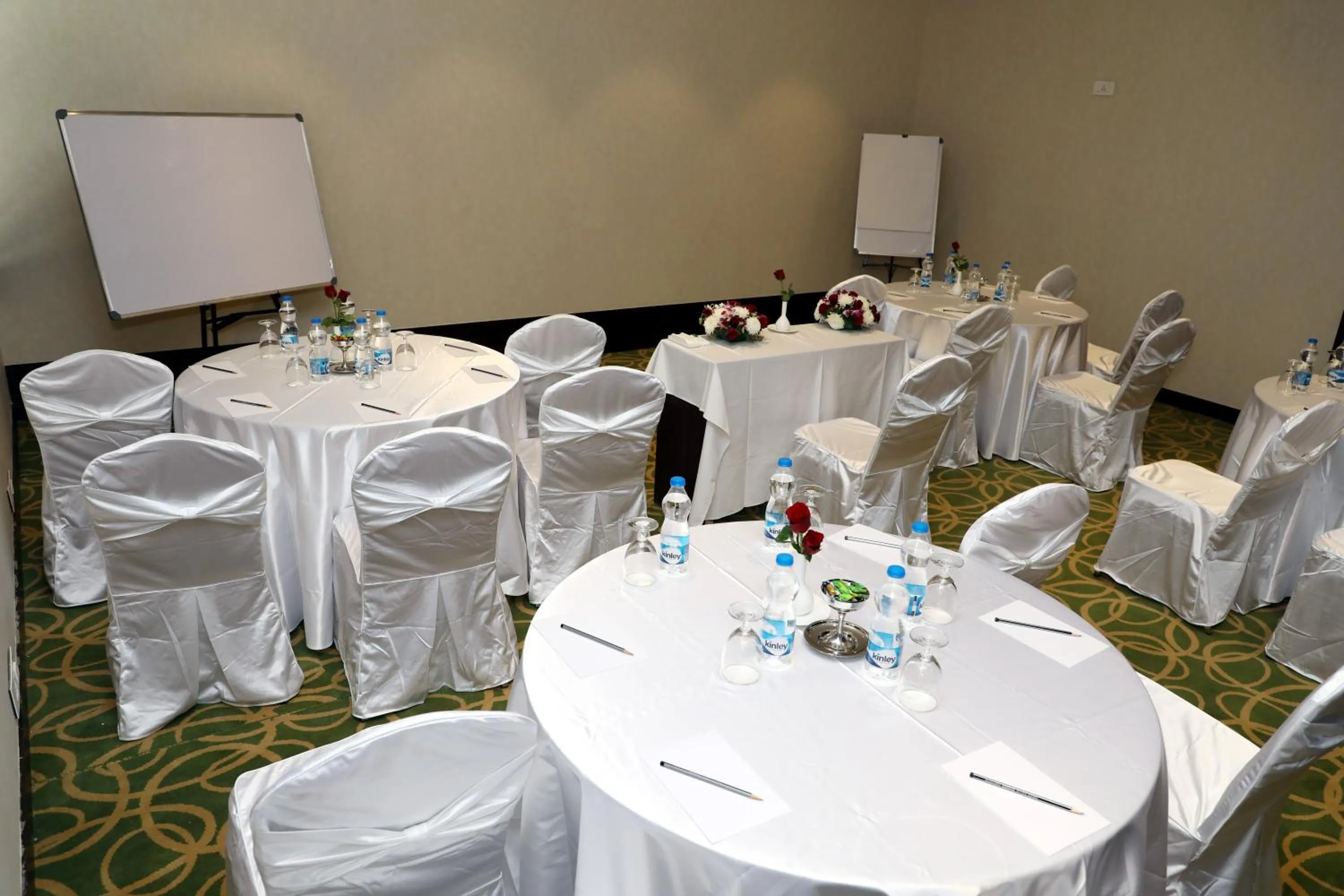Business facilities in YN Hotels
