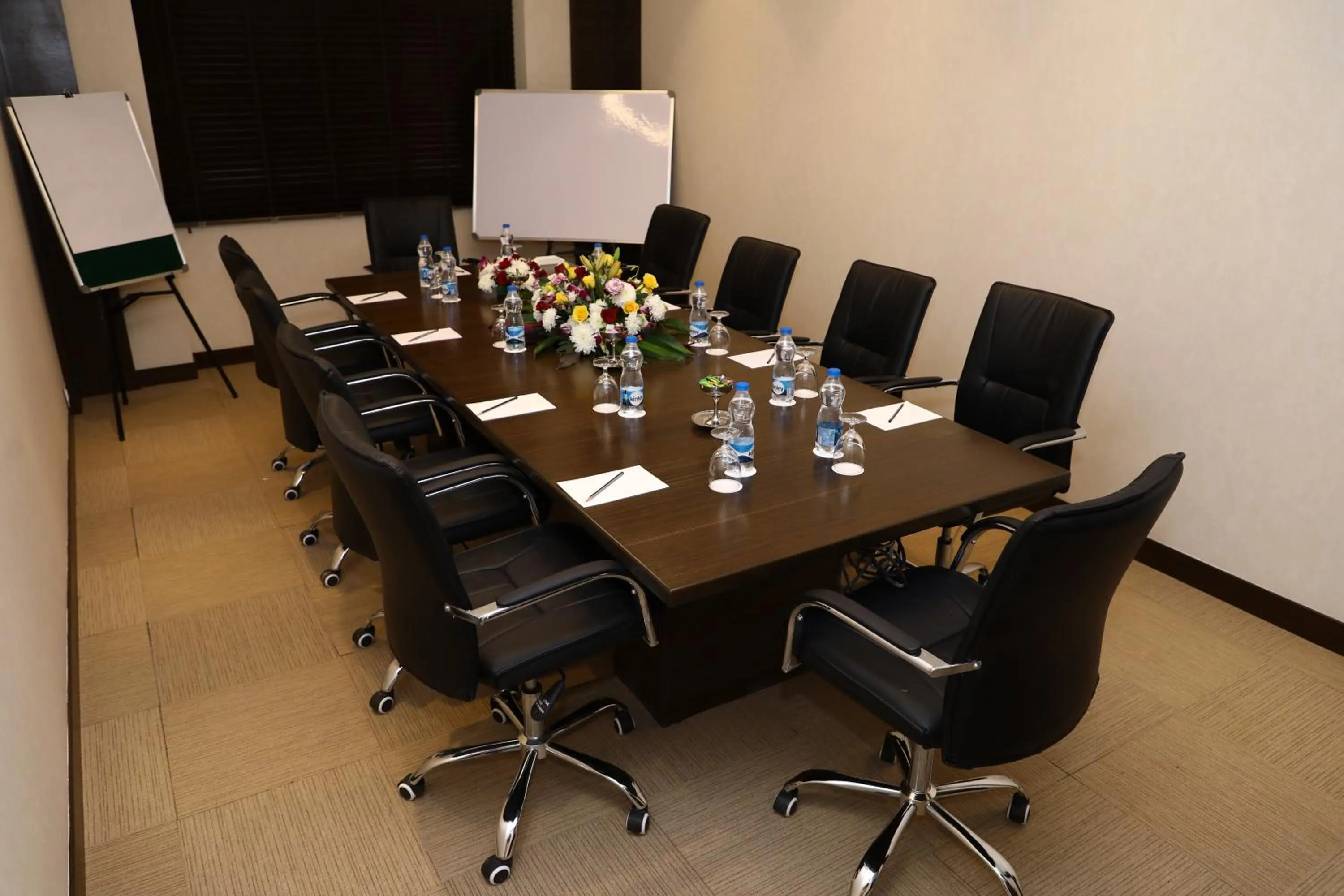 Business facilities in YN Hotels