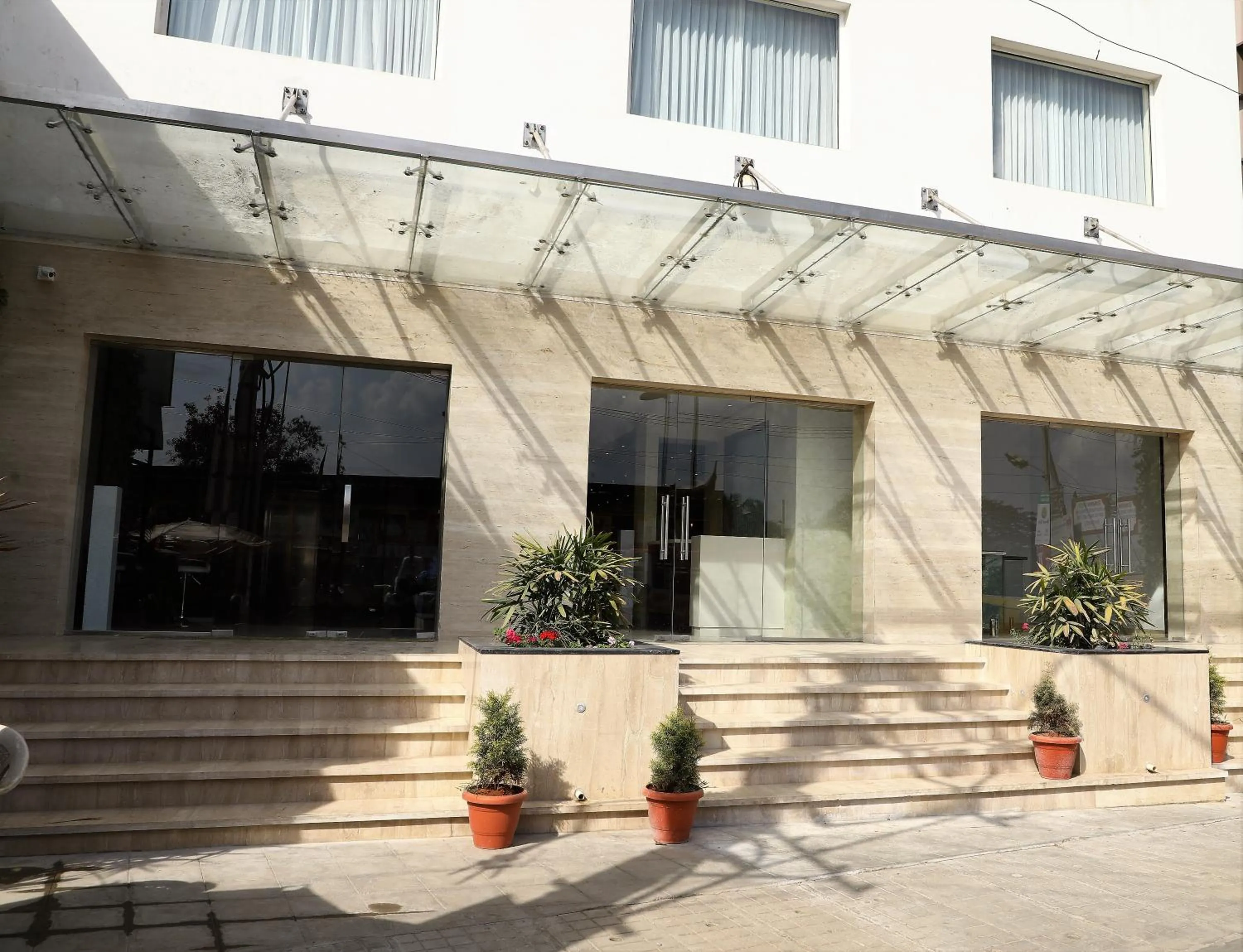 Facade/entrance in YN Hotels