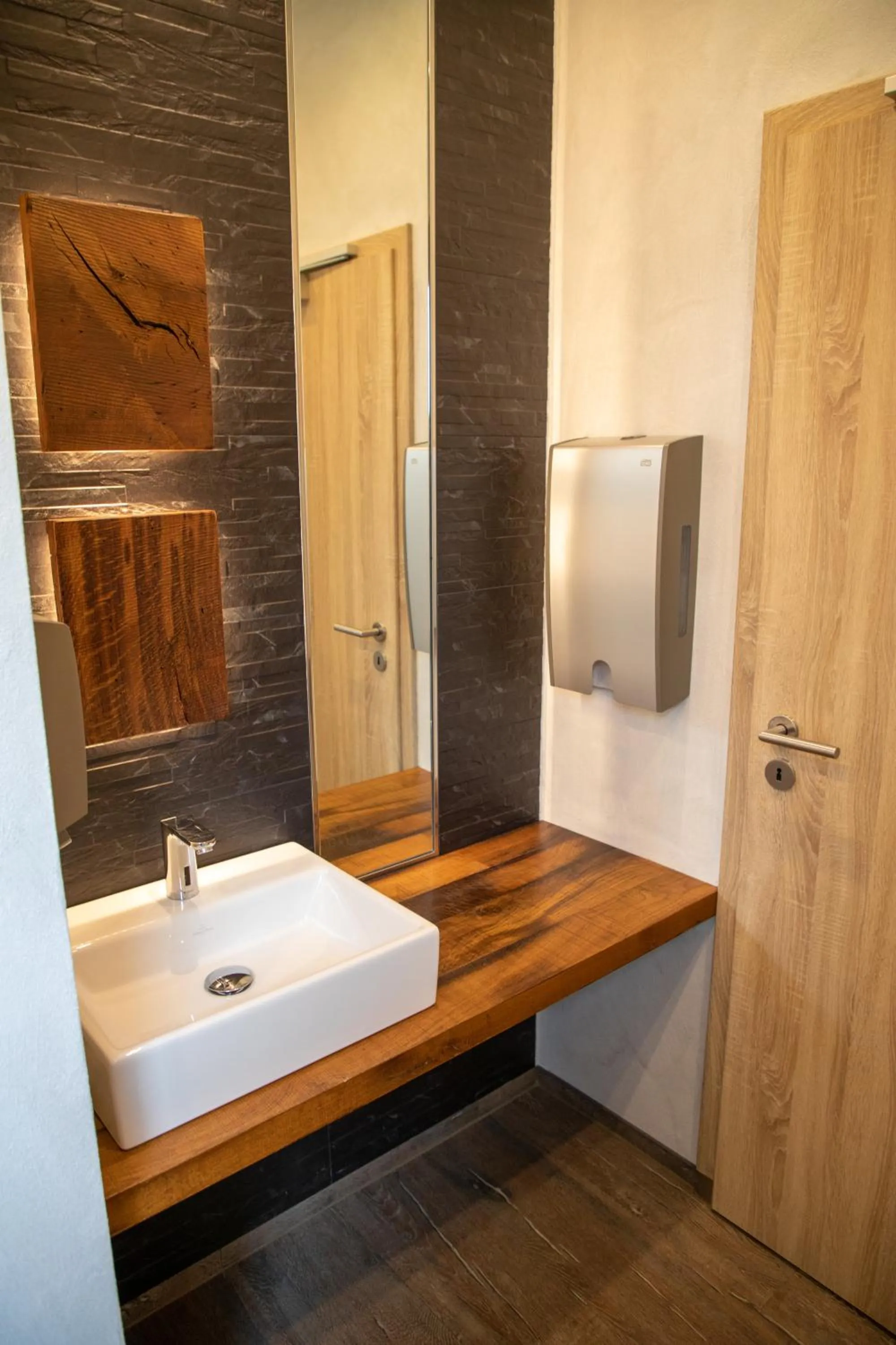 Decorative detail in Landhotel Weserblick