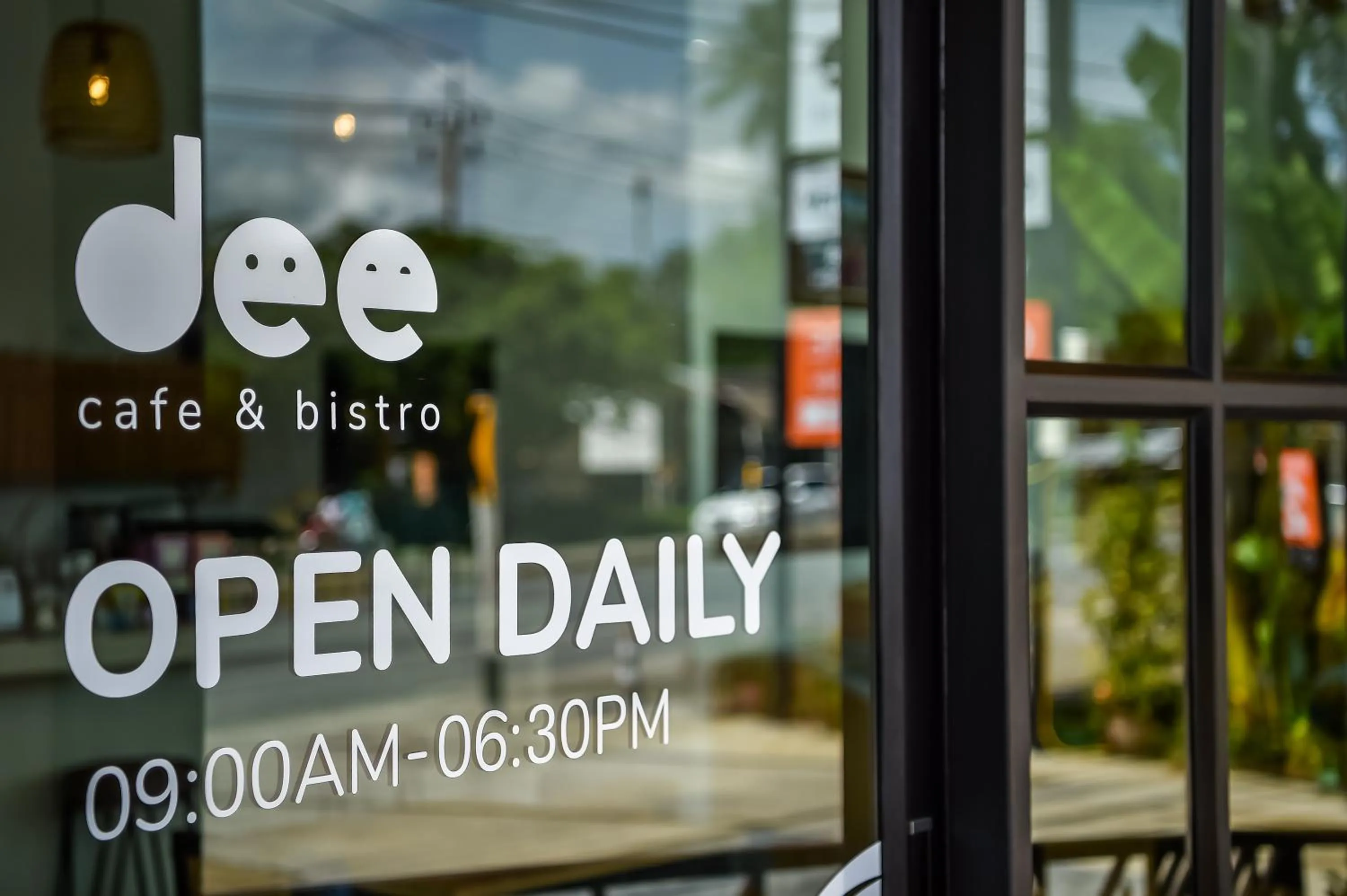 Restaurant/places to eat in Dee Homestay