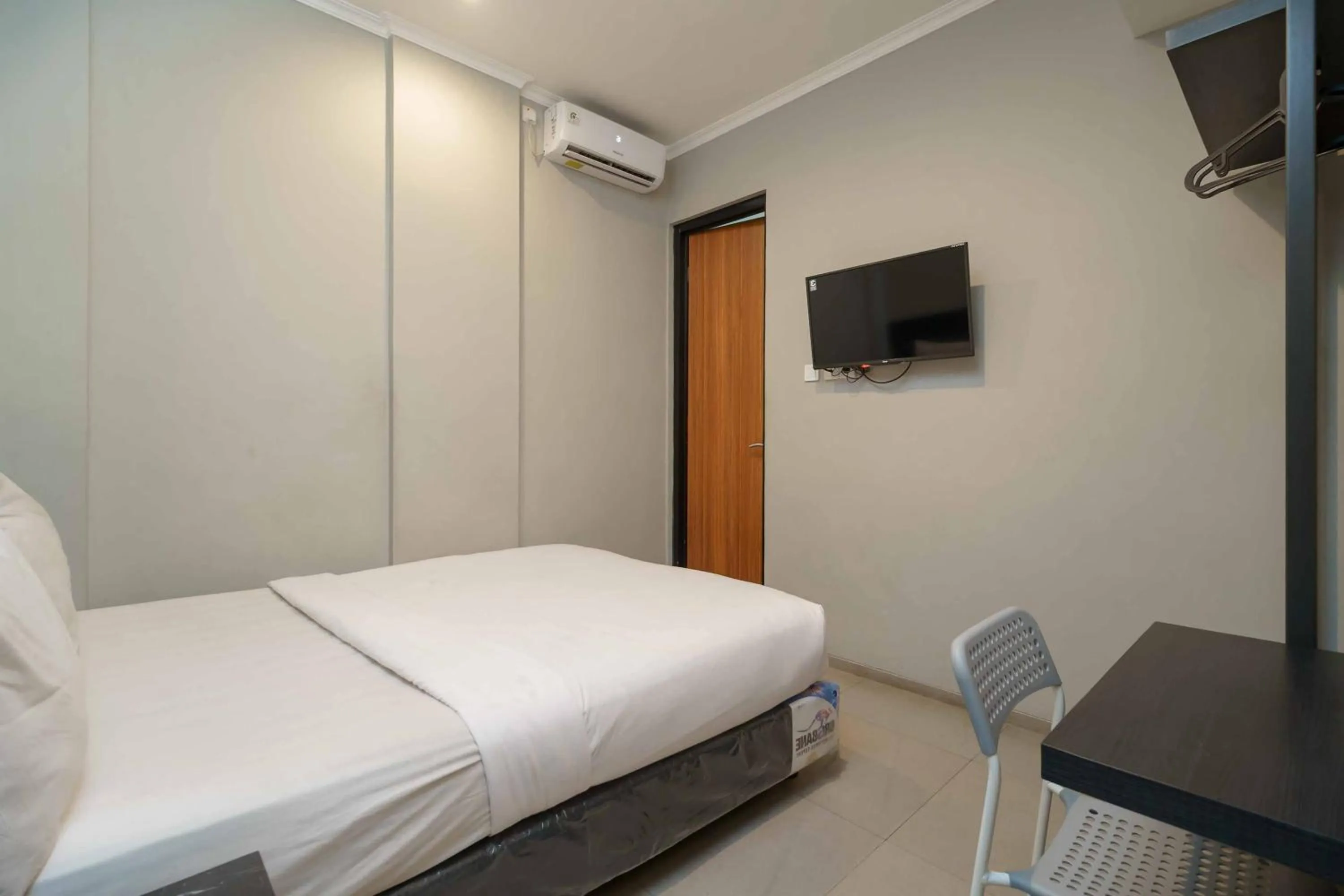 Bedroom, Bed in Pesona Wisata Alam Ciparay Endah Mitra RedDoorz