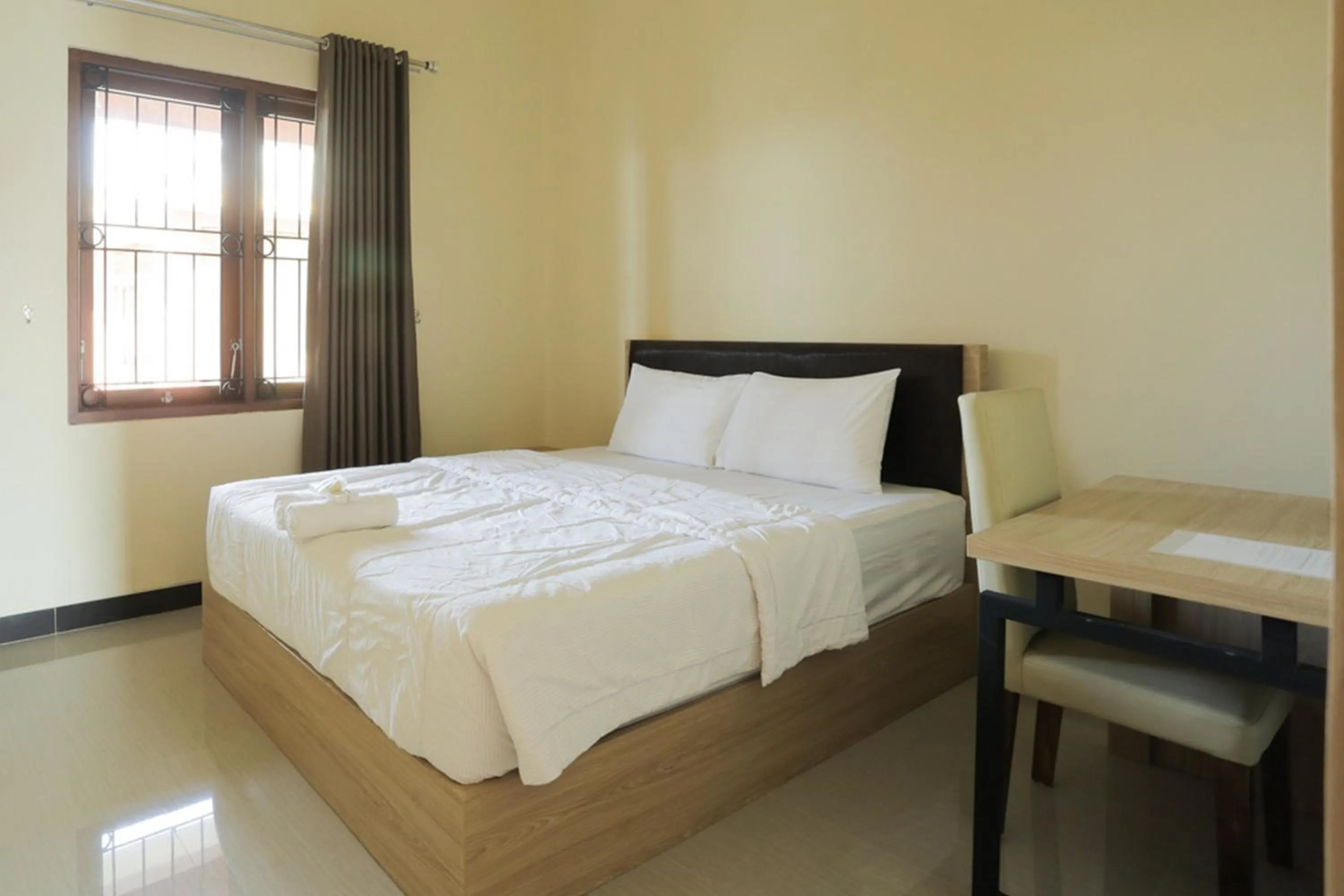 Bedroom, Bed in IDR Green Guest House Syariah Mitra RedDoorz