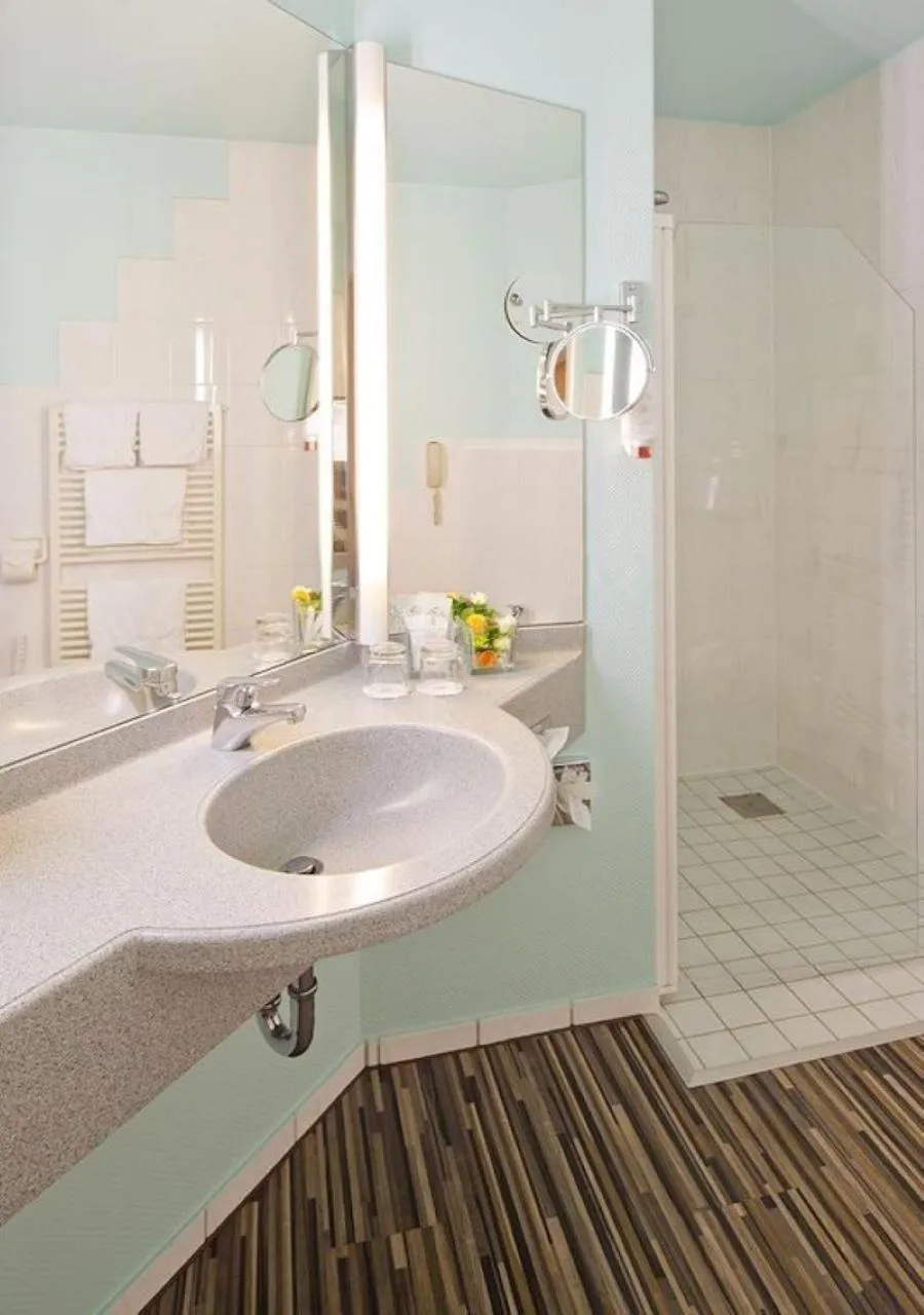 Bathroom in Ringhotel Roggenland