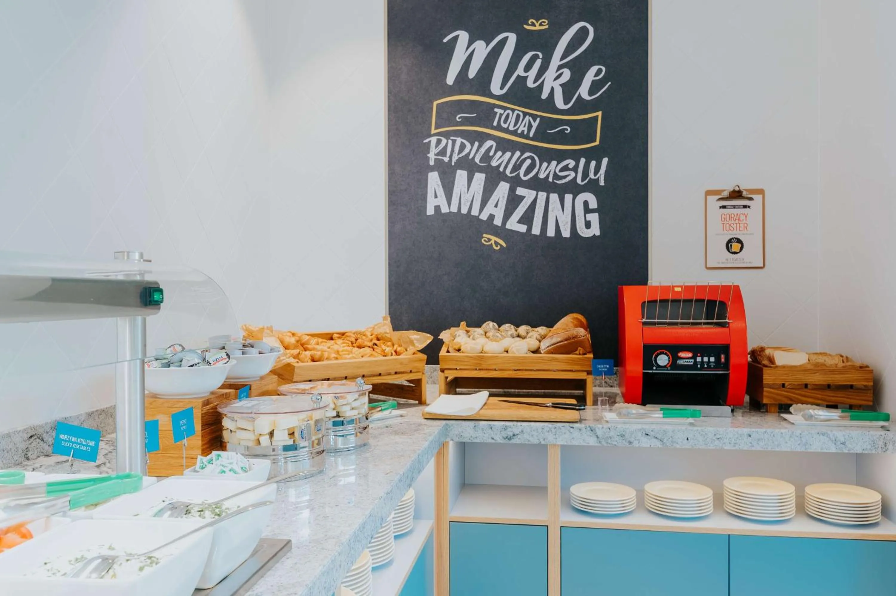 Breakfast in Hampton By Hilton Warsaw Reduta