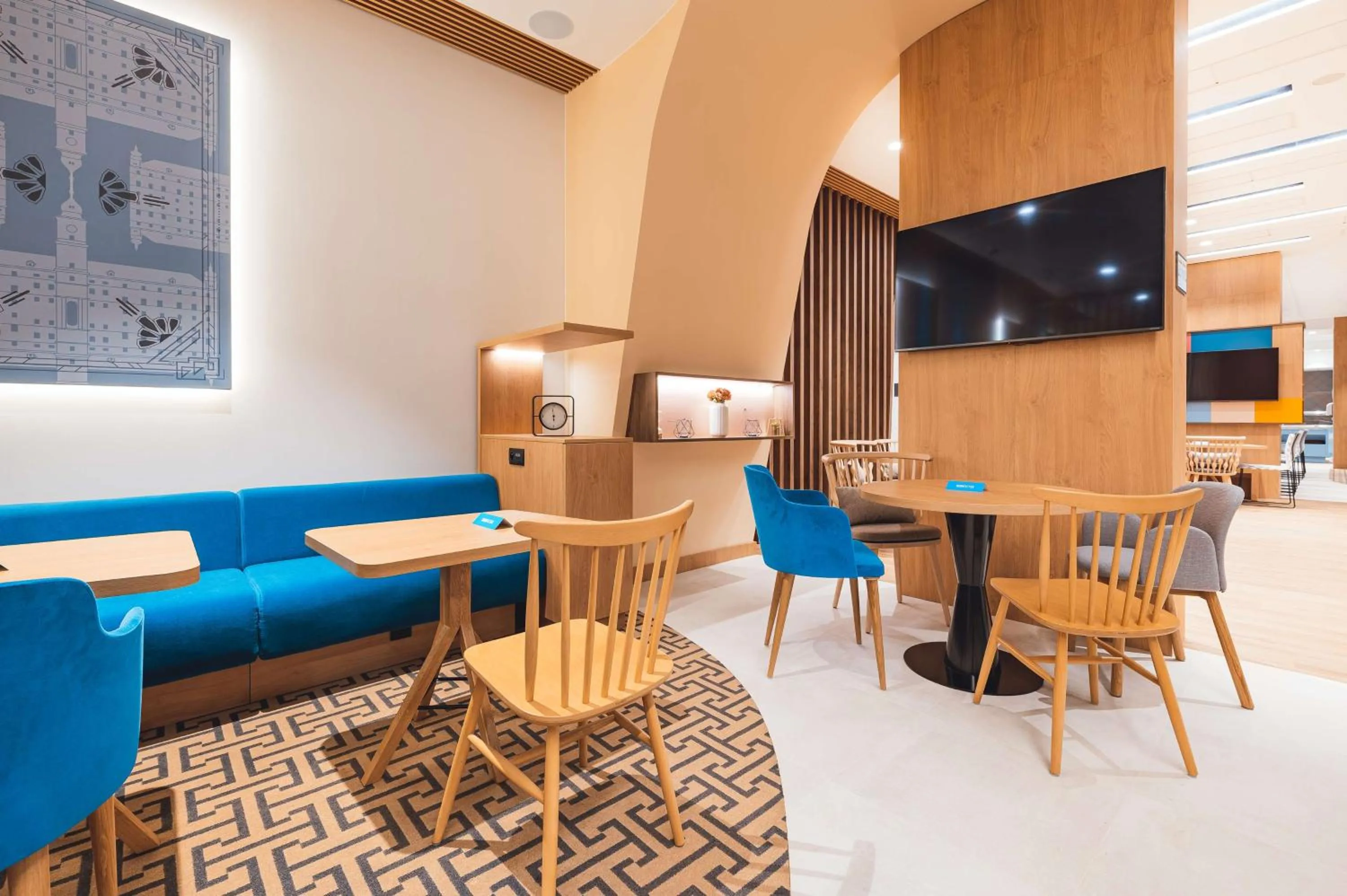Dining area in Hampton By Hilton Warsaw Reduta