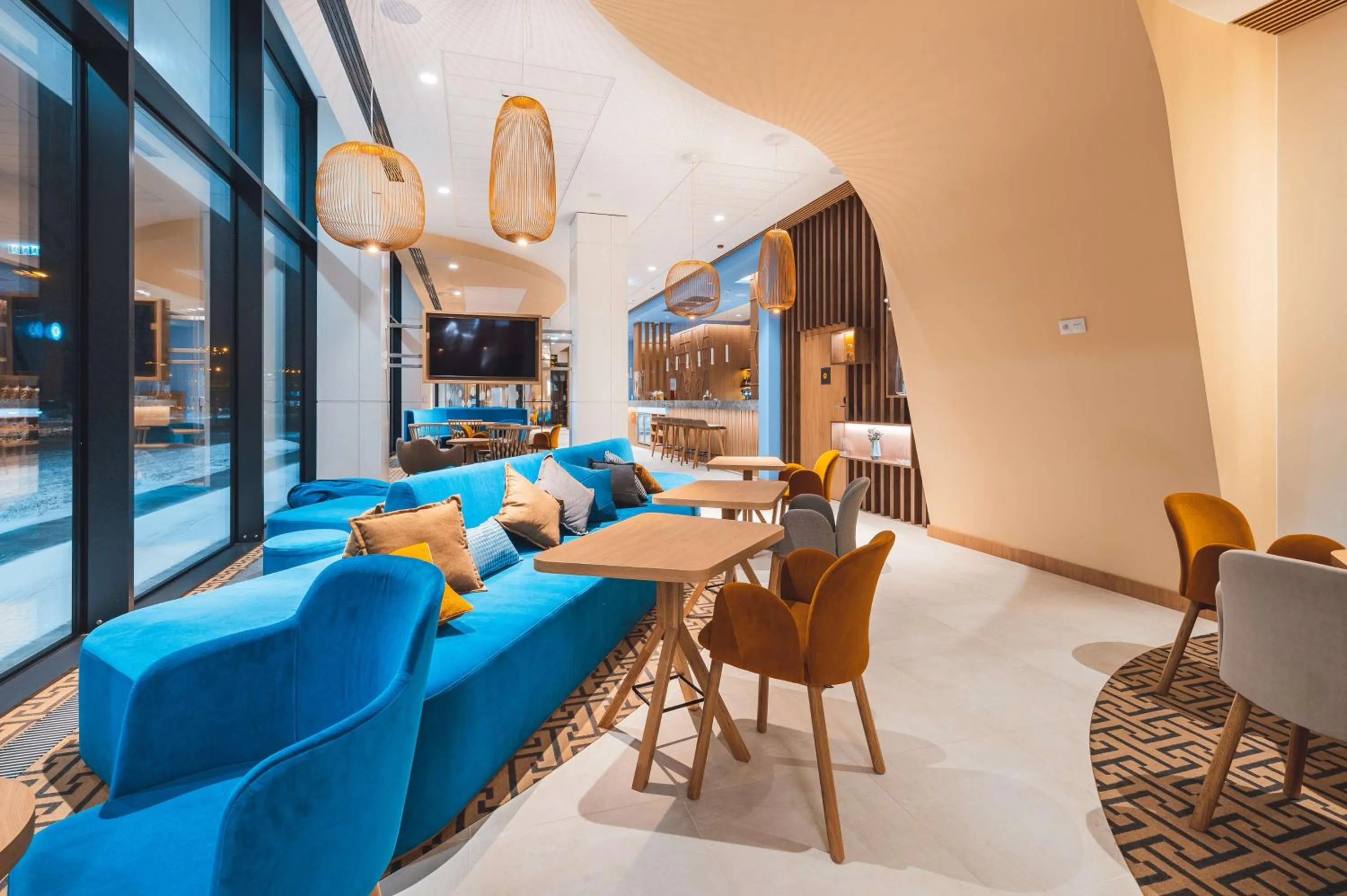 Lobby or reception in Hampton By Hilton Warsaw Reduta