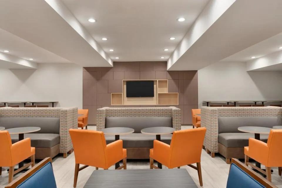 Holiday Inn Express - Jamaica - JFK AirTrain - NYC by IHG