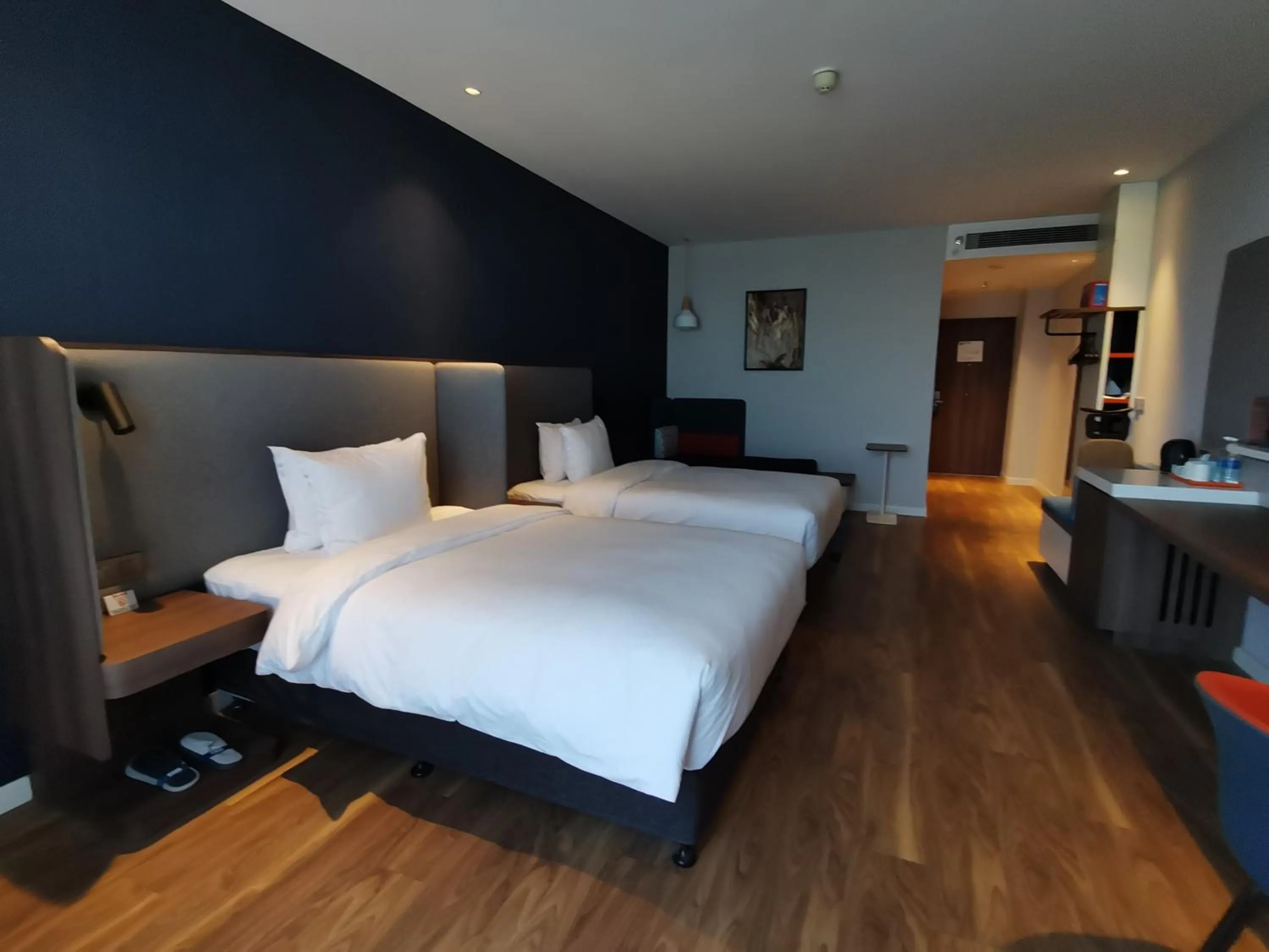 Bedroom, Bed in Holiday Inn Express Xi'an Intl Trade&Logistic Park by IHG