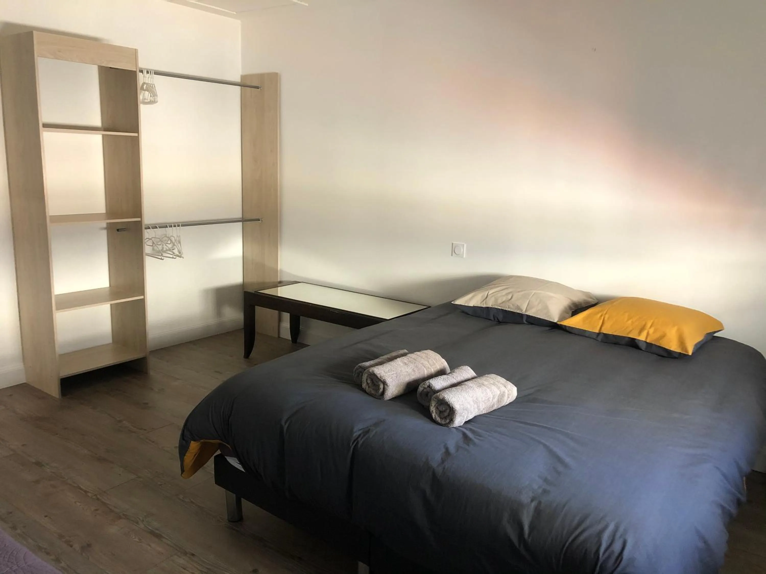 Bed in Chai paulette