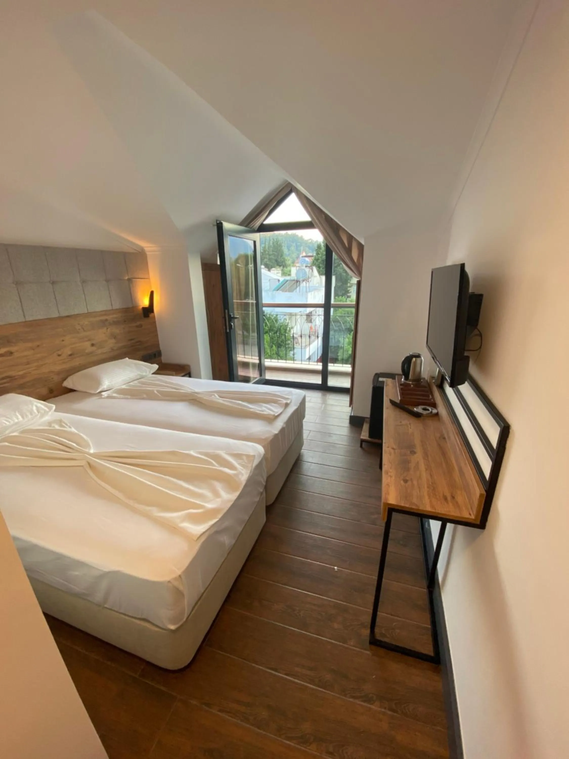 Bed in MİYAS LUXURY HOTEL