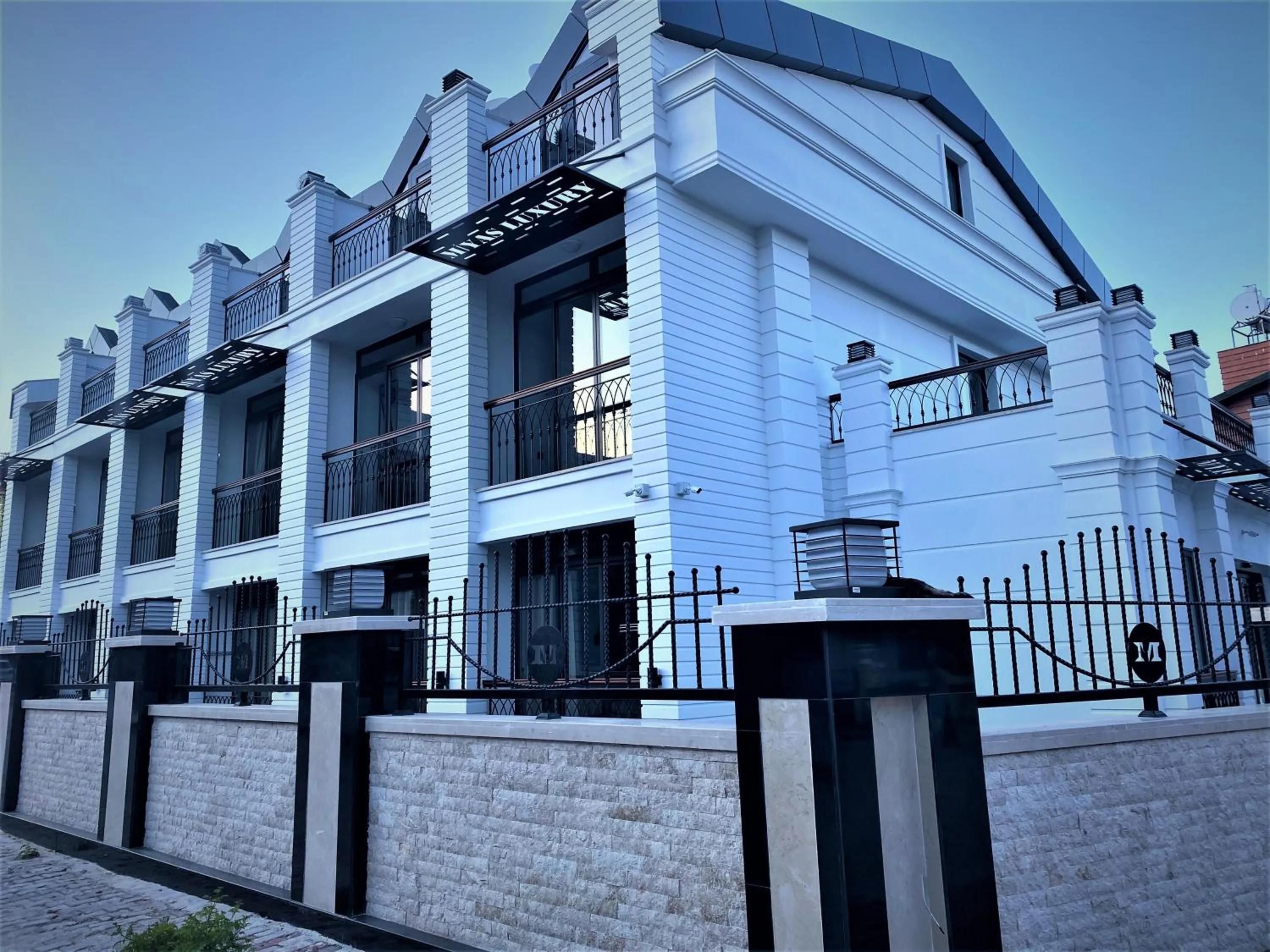 Property building in MİYAS LUXURY HOTEL