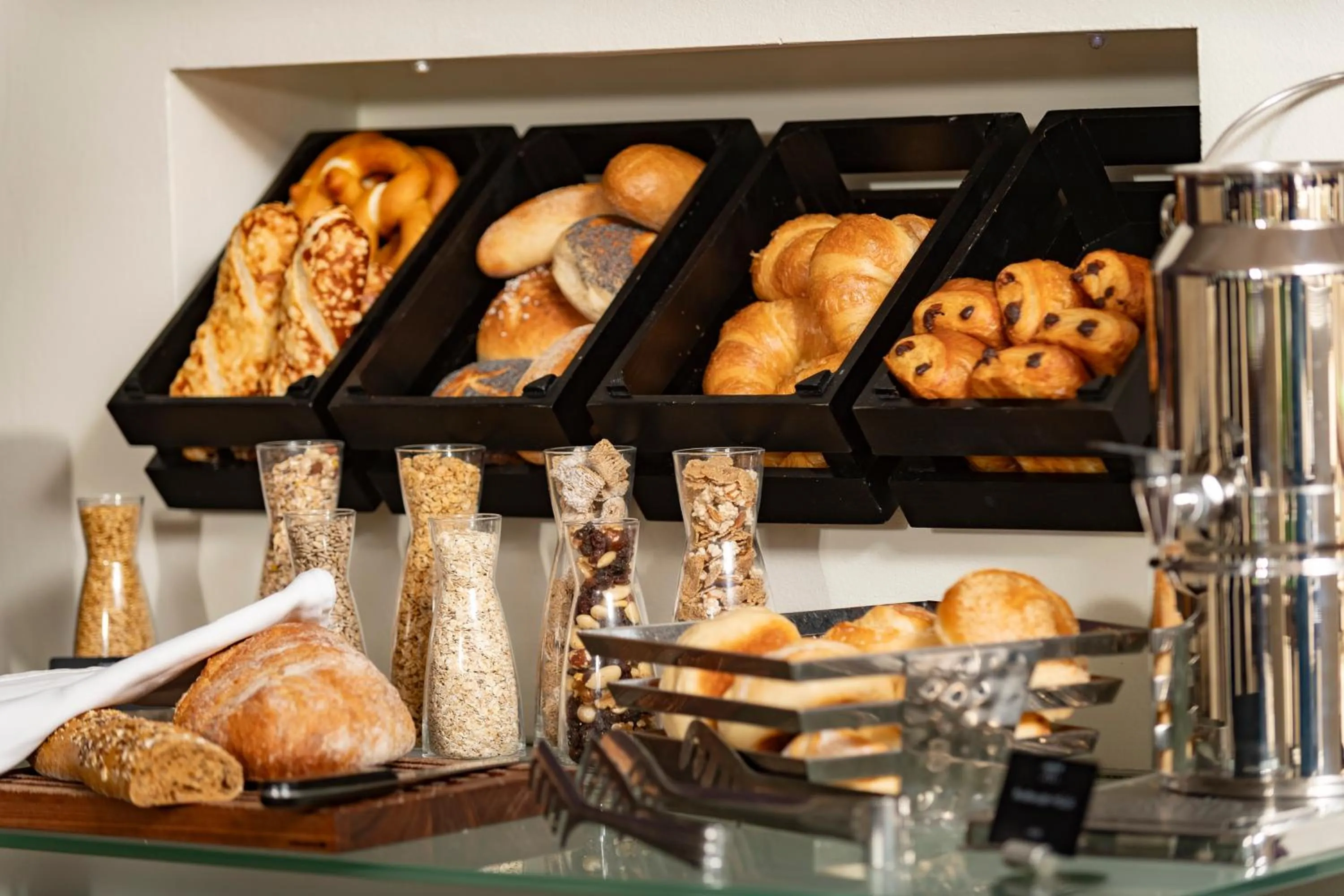 Buffet breakfast in Central Hotel