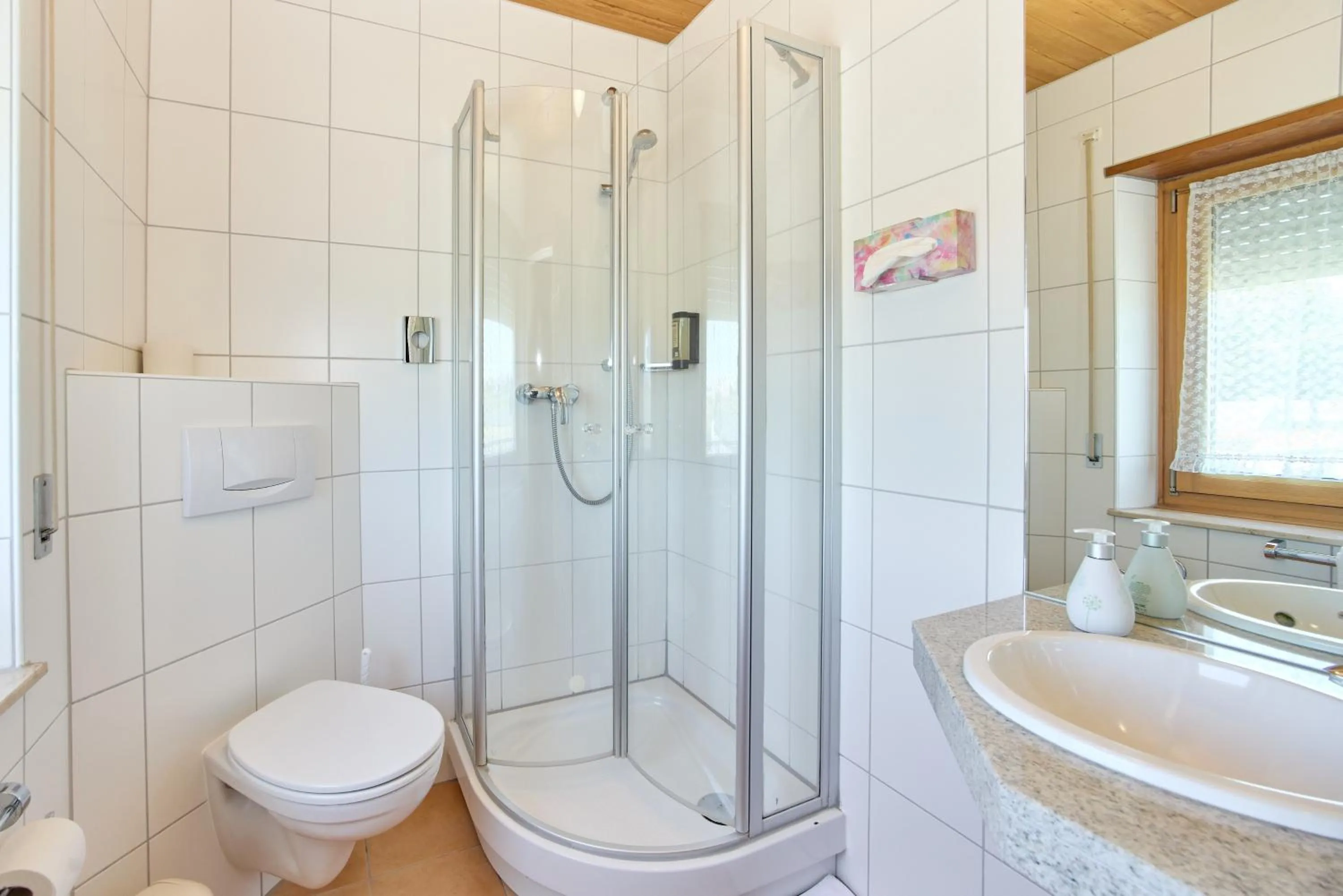 Bathroom in Airport-Hotel Fortuna