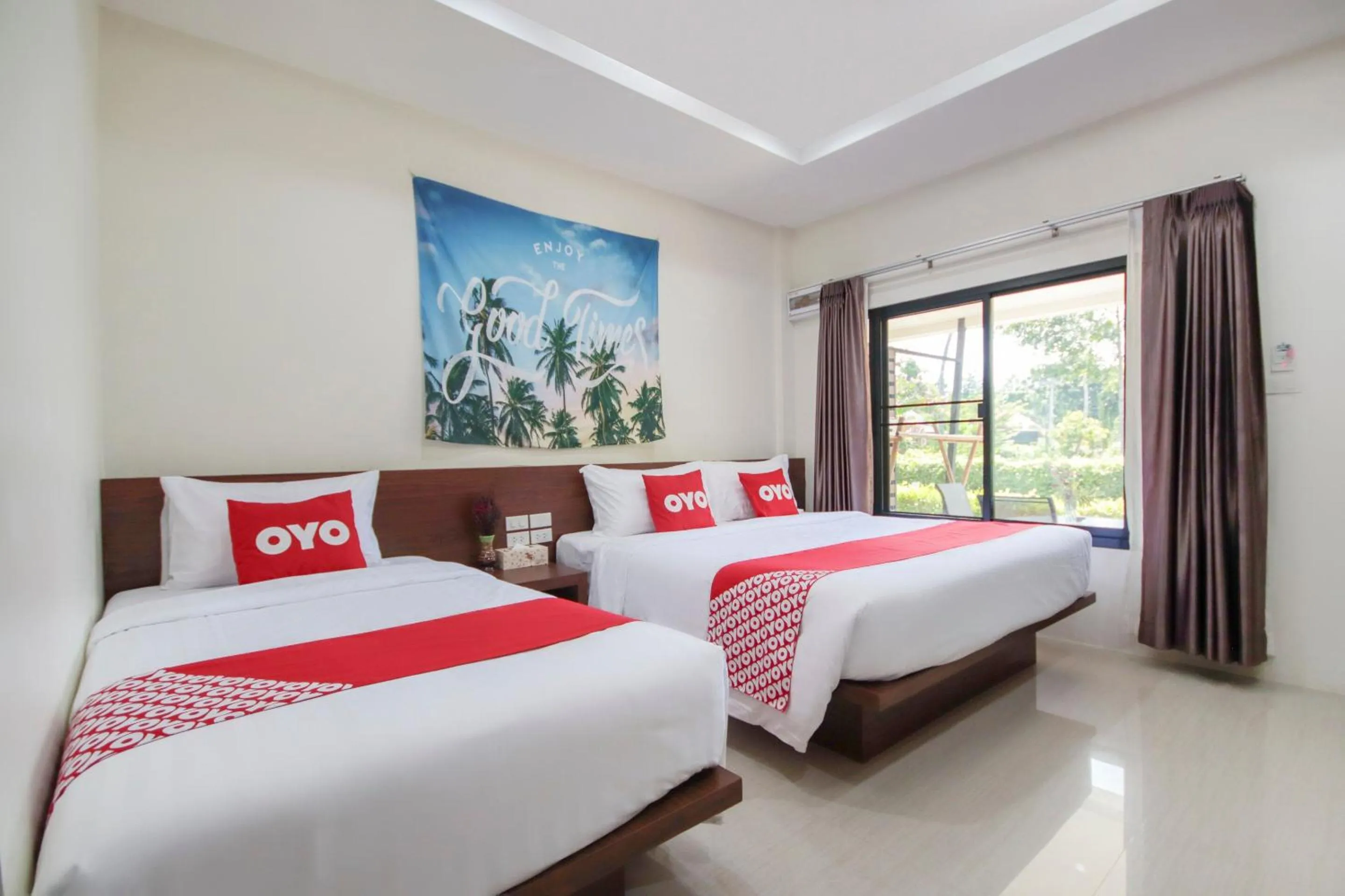 Bedroom, Bed in Napas House