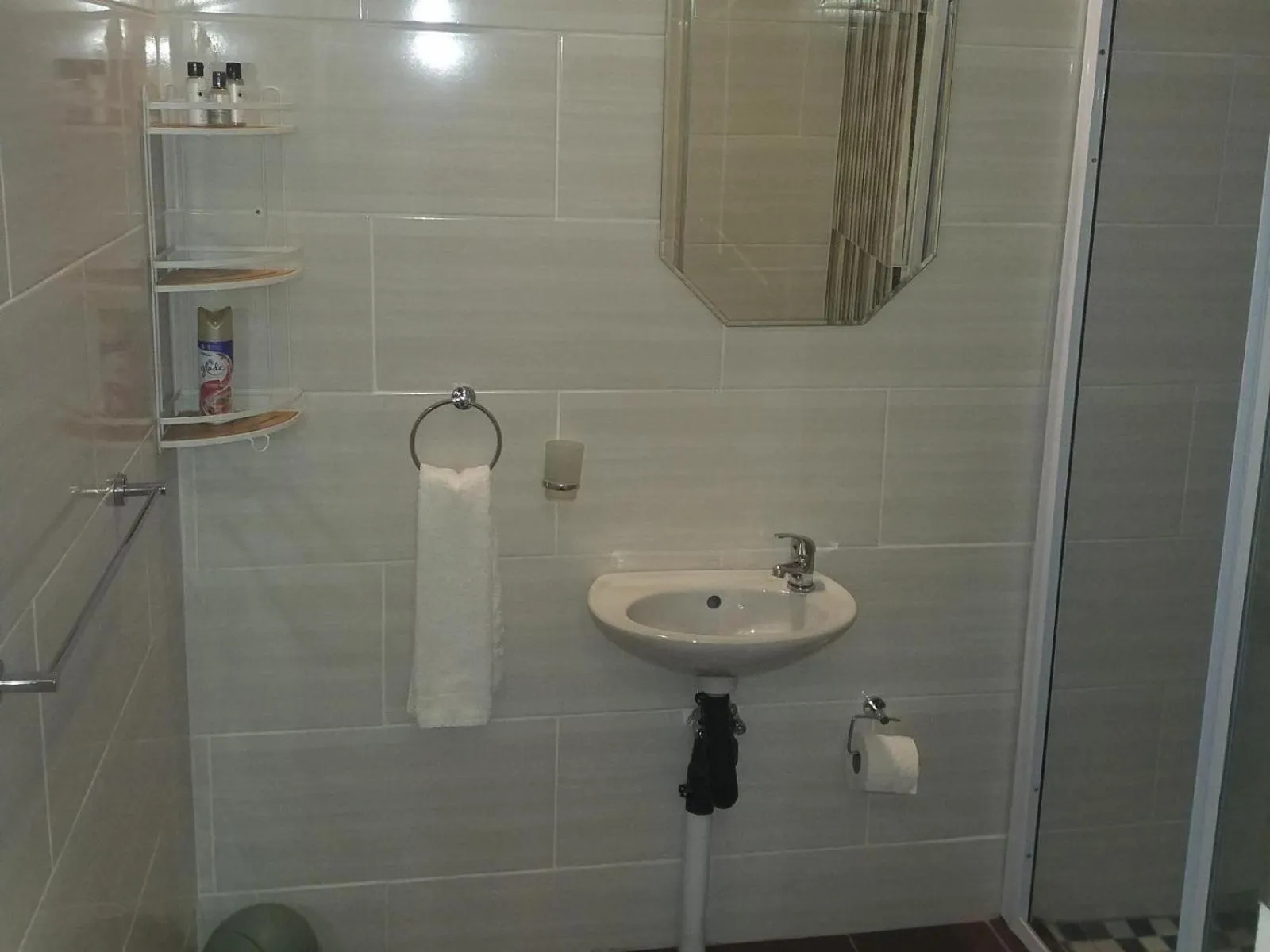 Bathroom in Nqabanqaba