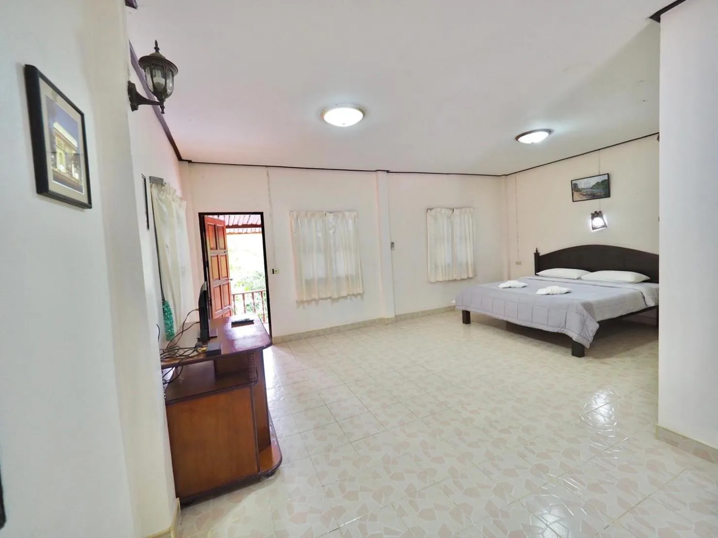 Bed in Baan Pak Rim Kuaen Resort