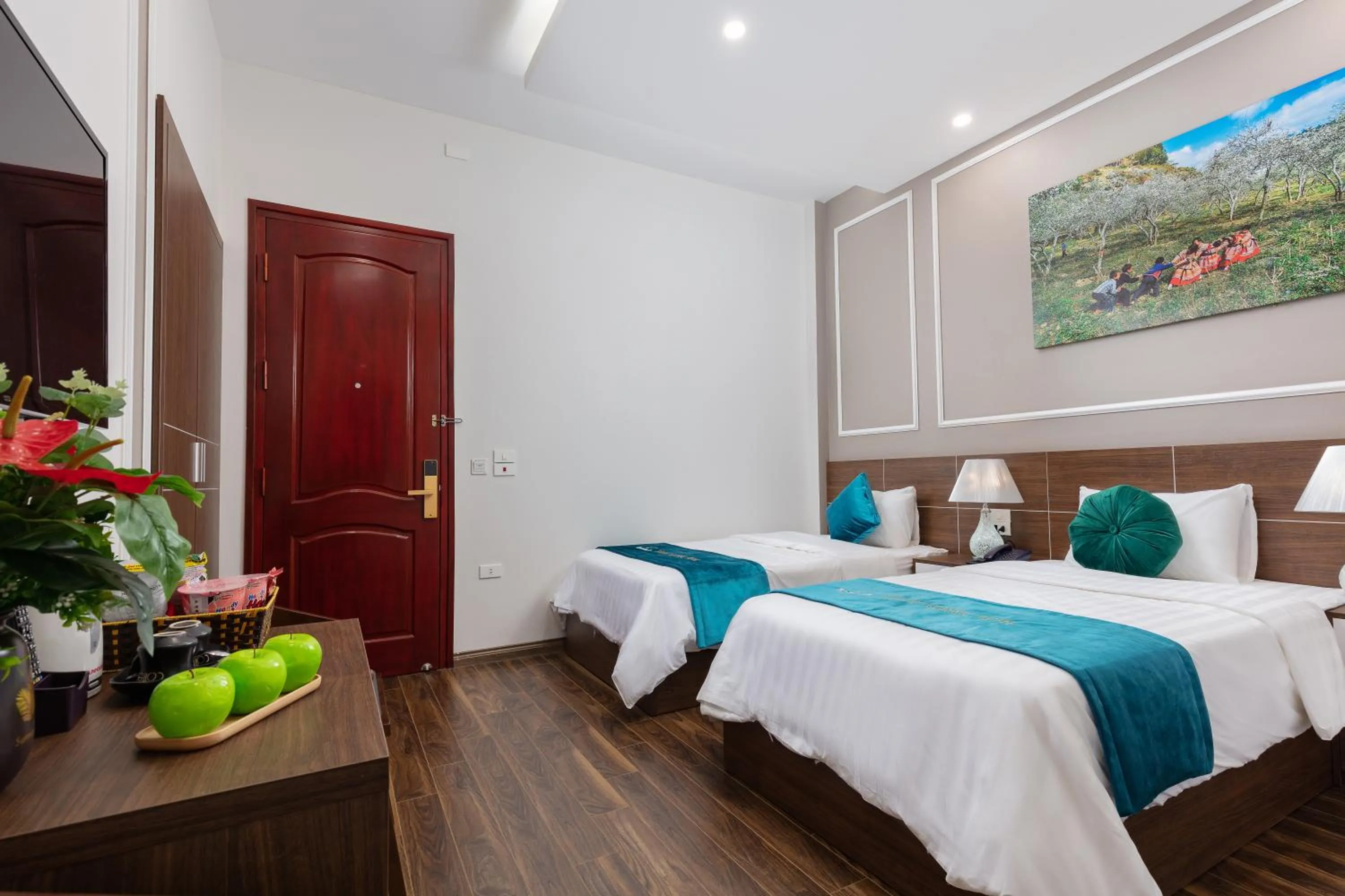 Bed in Airport Classic Hotel & Travel