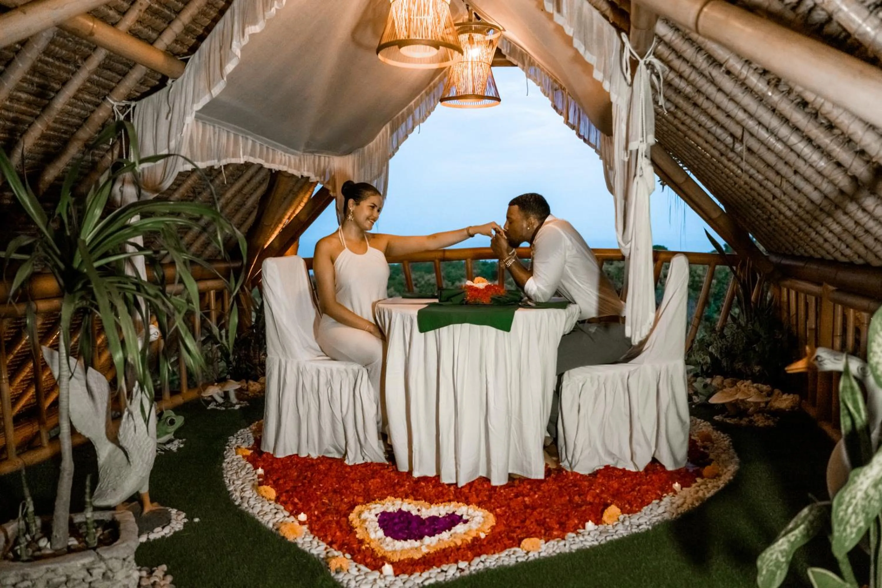 Restaurant/places to eat in Penida Bambu Green Suites