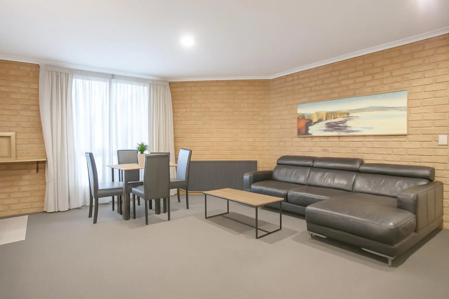 Living room in Wonthaggi Motel