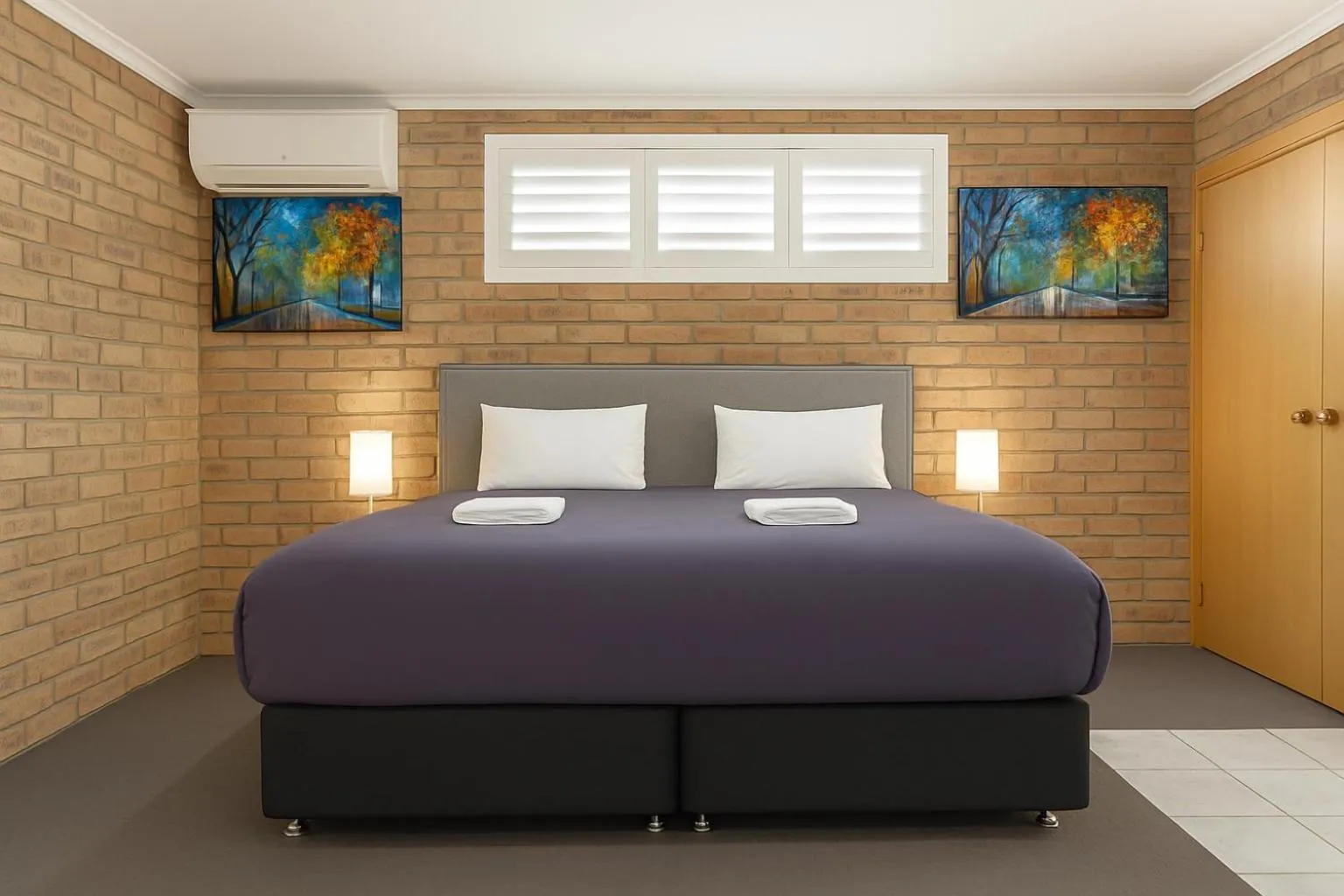 Bed in Wonthaggi Motel