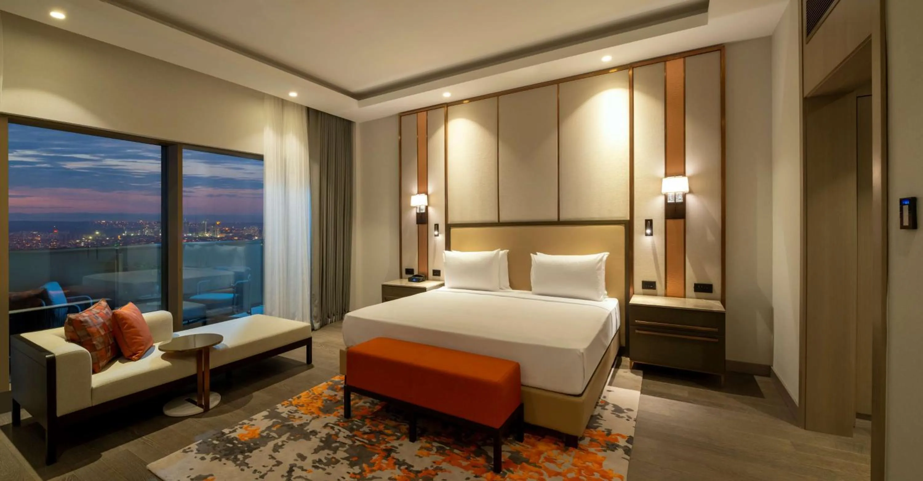 Bed in Hilton Mall Of Istanbul