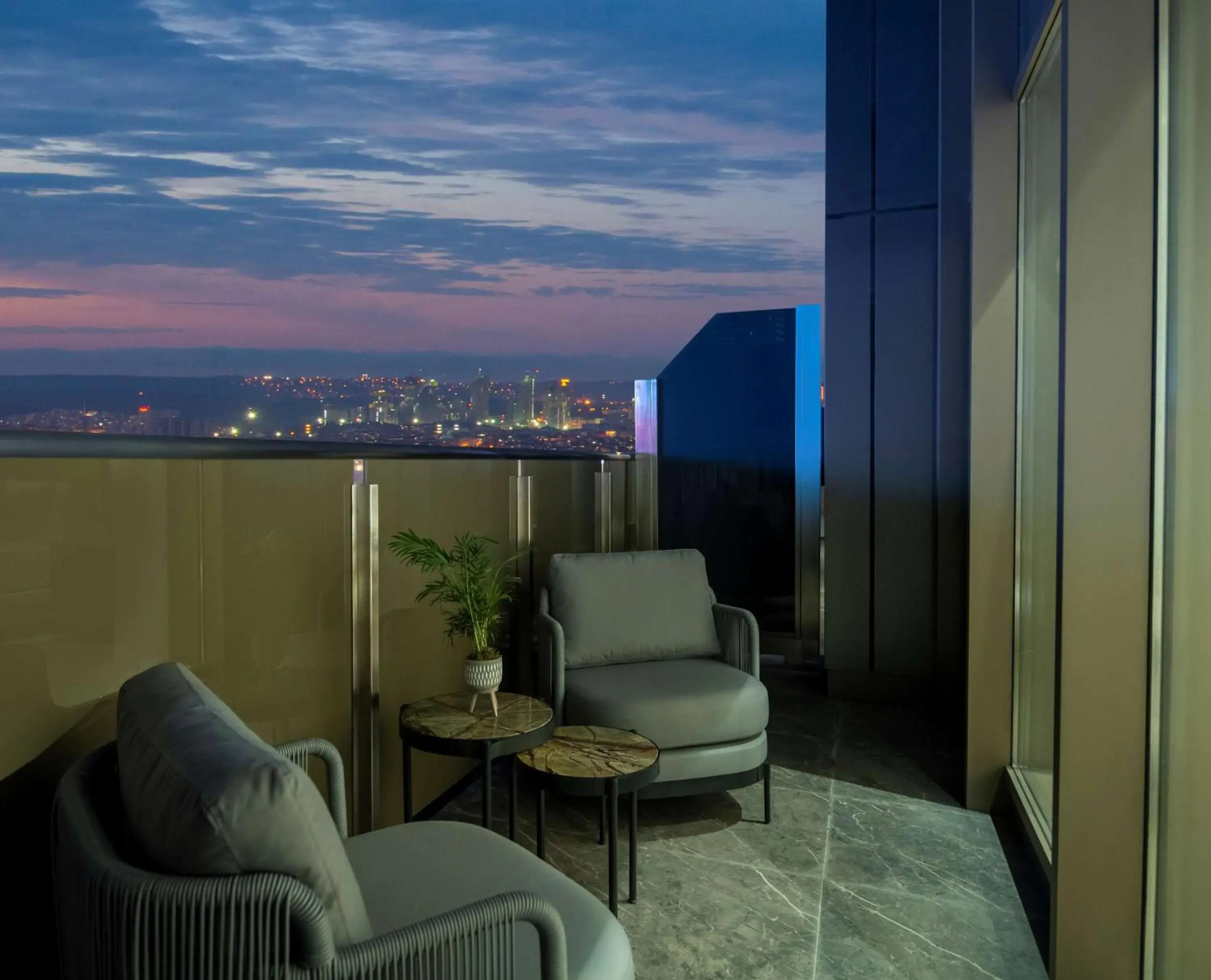 King Room with Terrace in Hilton Mall Of Istanbul King Room with Terrace in Hilton Mall Of Istanbul