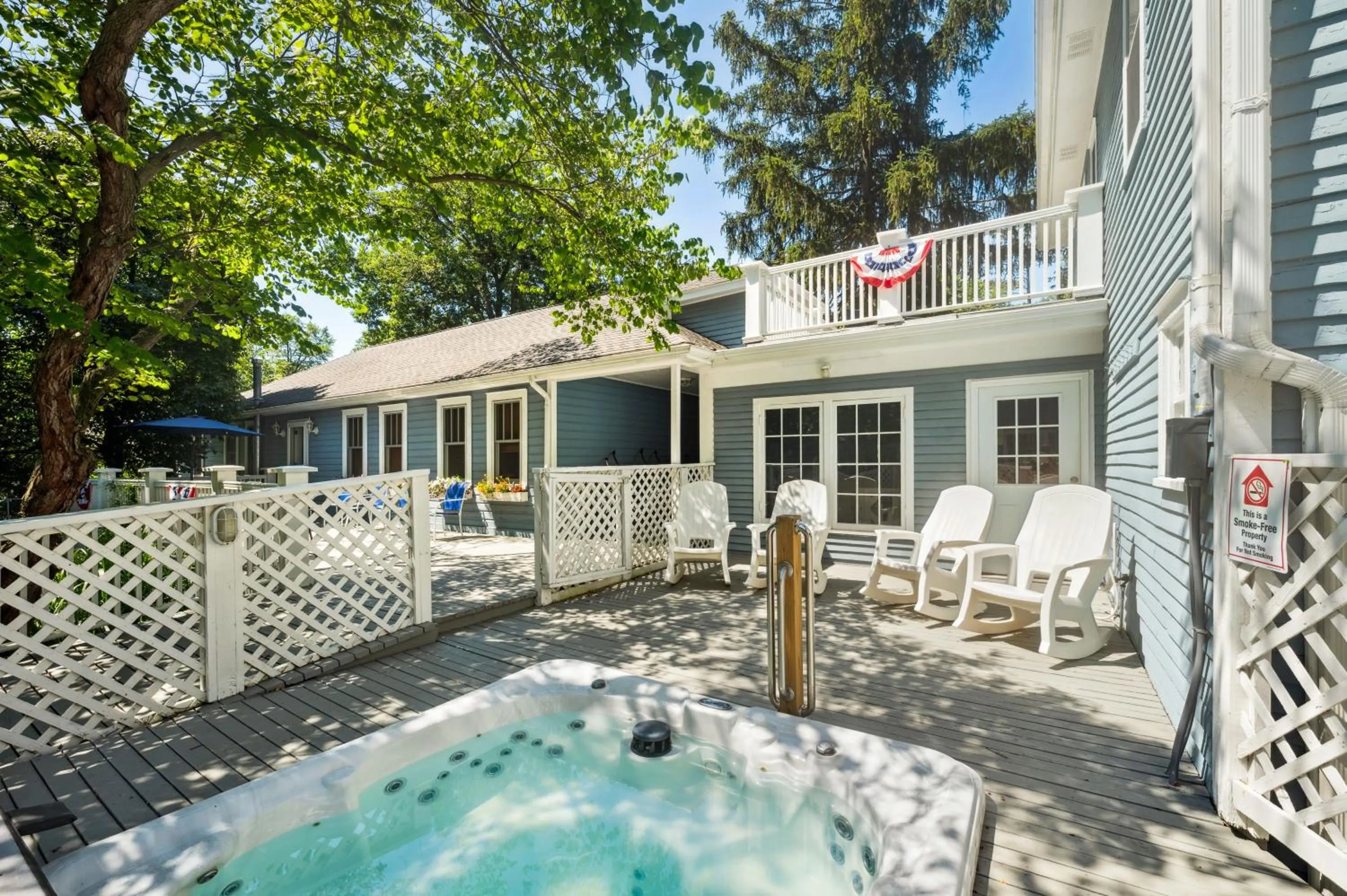 Hot Tub in The Inn at Union Pier